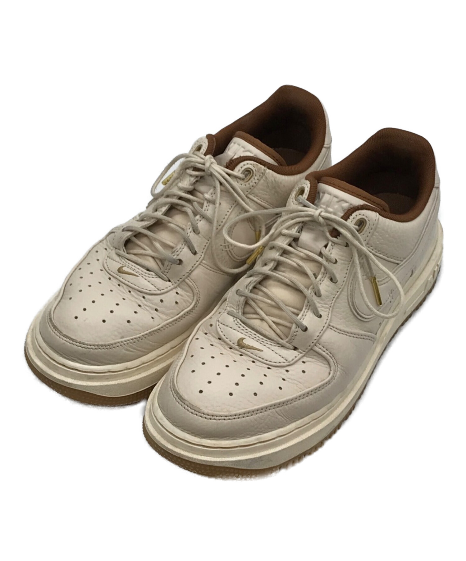 スニーカーAir Force 1 low  luxe ラックス　スニーカー