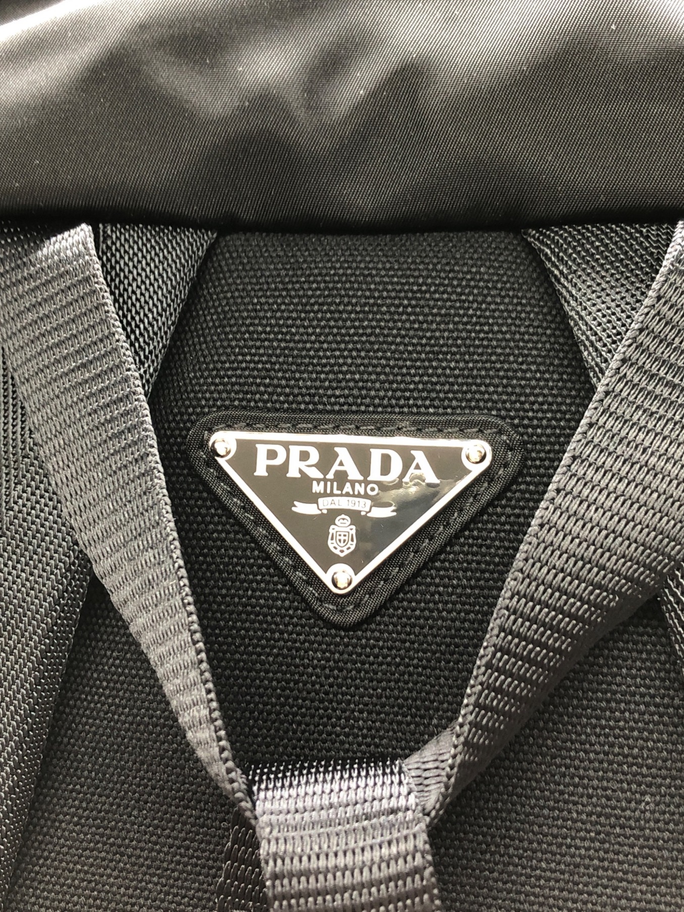 中古・古着通販】PRADA (プラダ) TESSUTO MONTAGN NERO 三角プレート