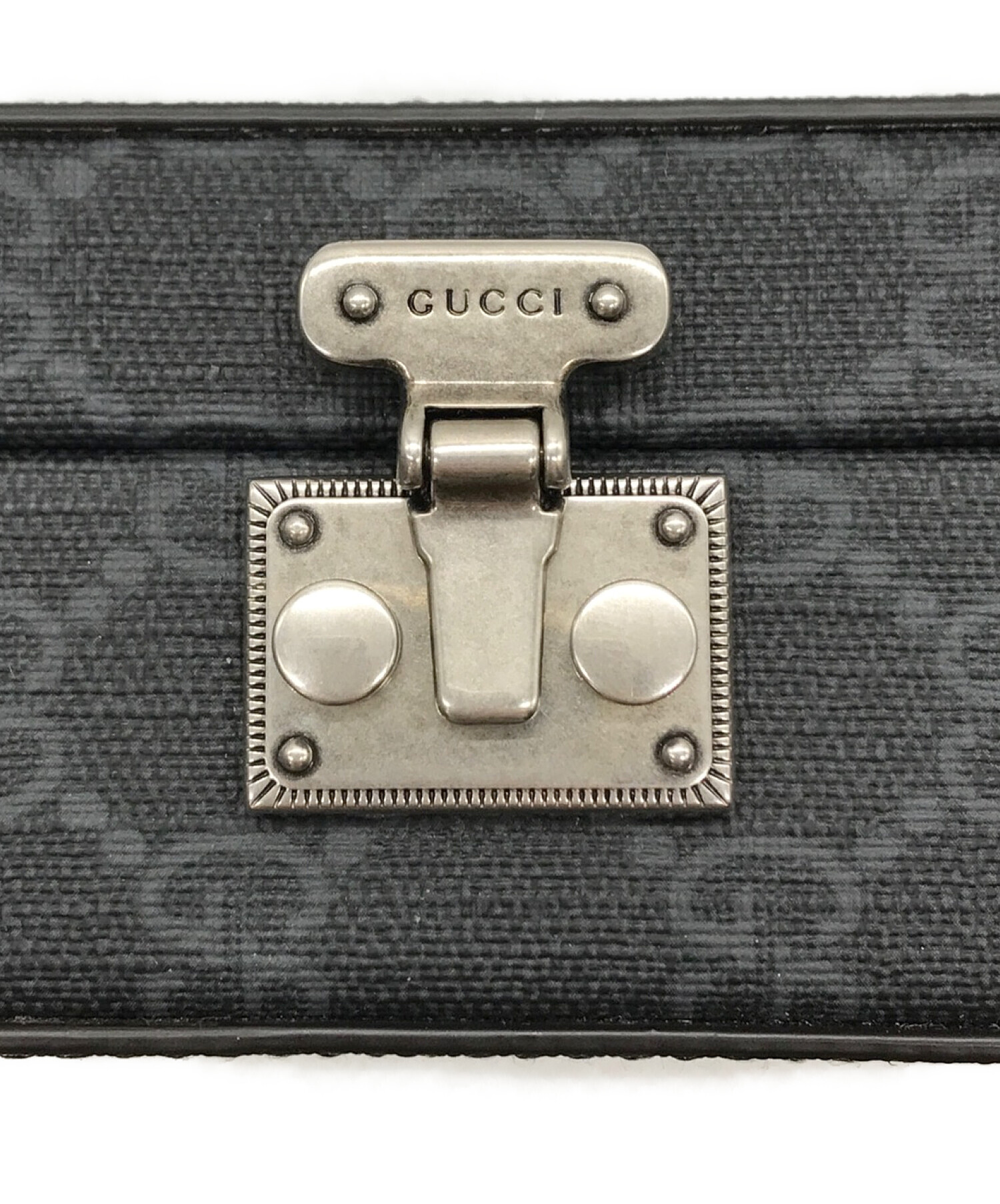 中古・古着通販】GUCCI (グッチ) カットアウト インターロッキングGショルダーバッグ グレー×ブラック｜ブランド・古着通販  トレファク公式【TREFAC FASHION】スマホサイト