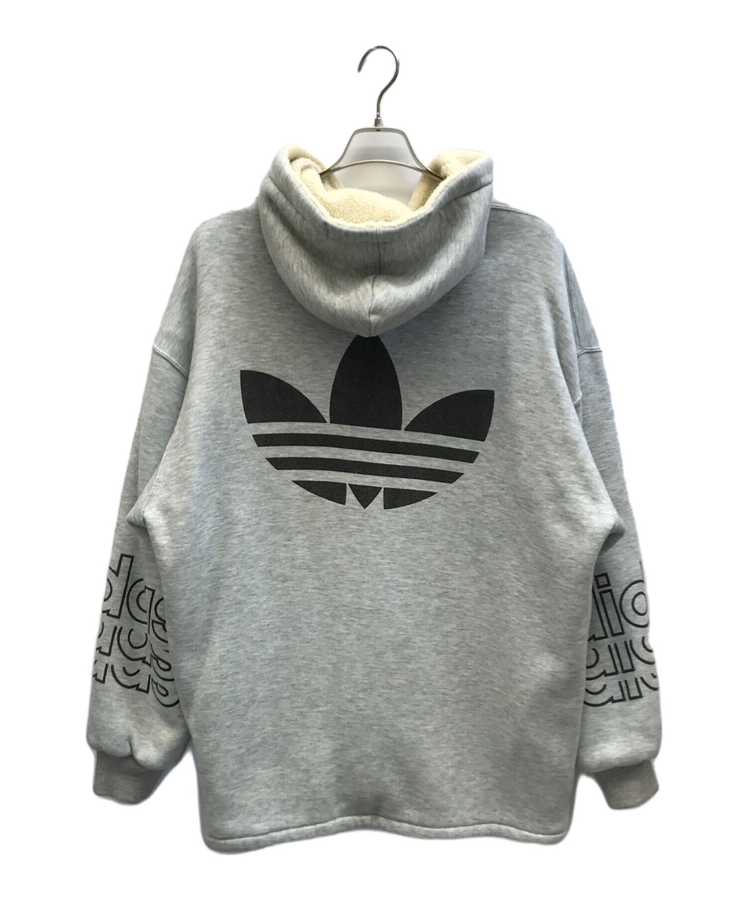 安い adidas パーカー 灰色