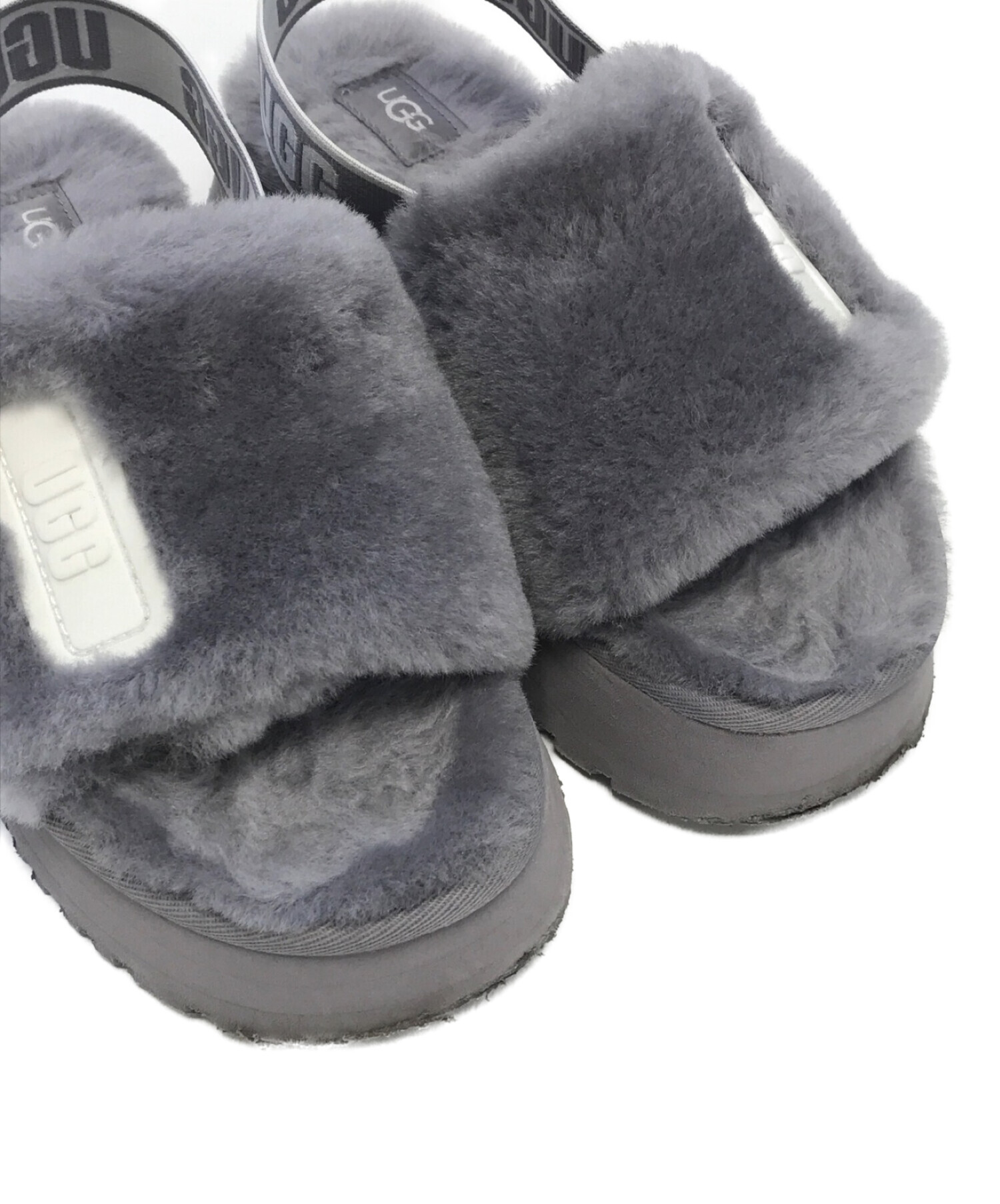 中古・古着通販】UGG (アグ) 厚底ファーサンダル グレー サイズ:US7