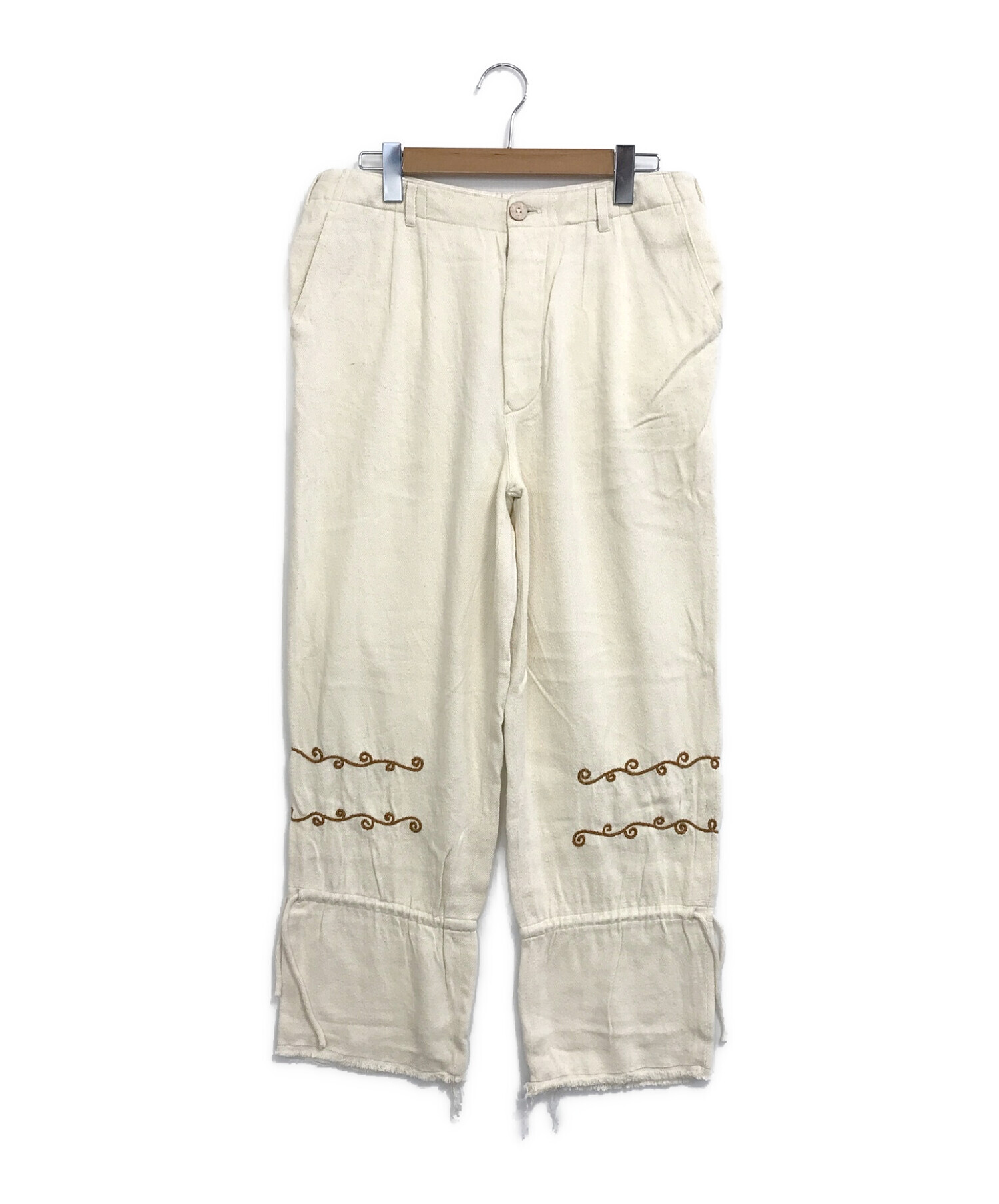 NANUA (ナヌア) THAI SCROLL SILK NOIL ANKLE TIED PANTS ベージュ サイズ:L