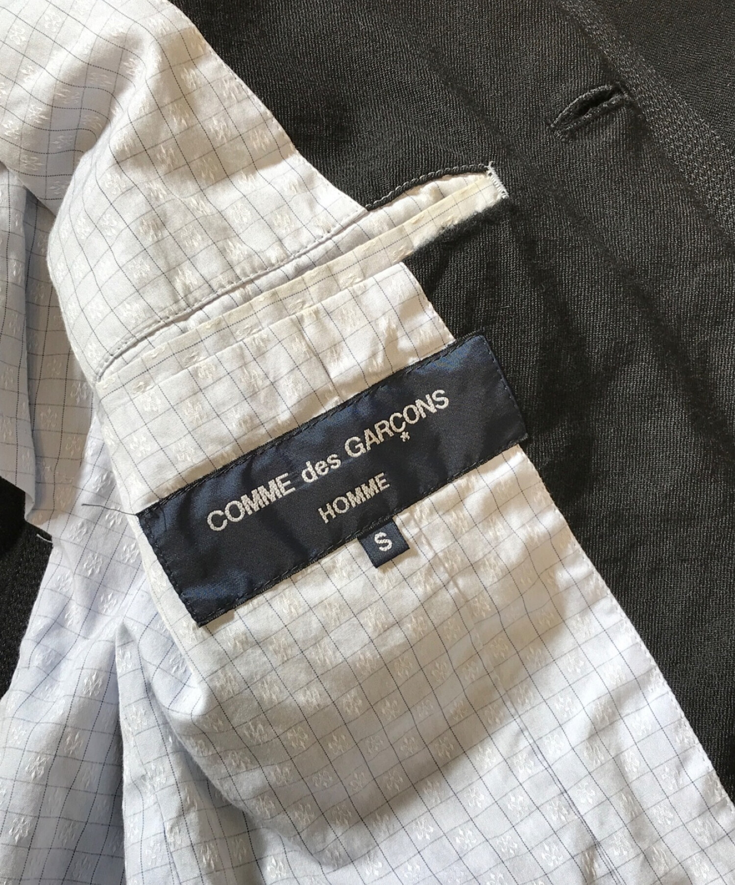 中古・古着通販】COMME des GARCONS HOMME (コムデギャルソン オム) 00'sウール縮絨テーラードジャケット ブラック  サイズ:S｜ブランド・古着通販 トレファク公式【TREFAC FASHION】スマホサイト