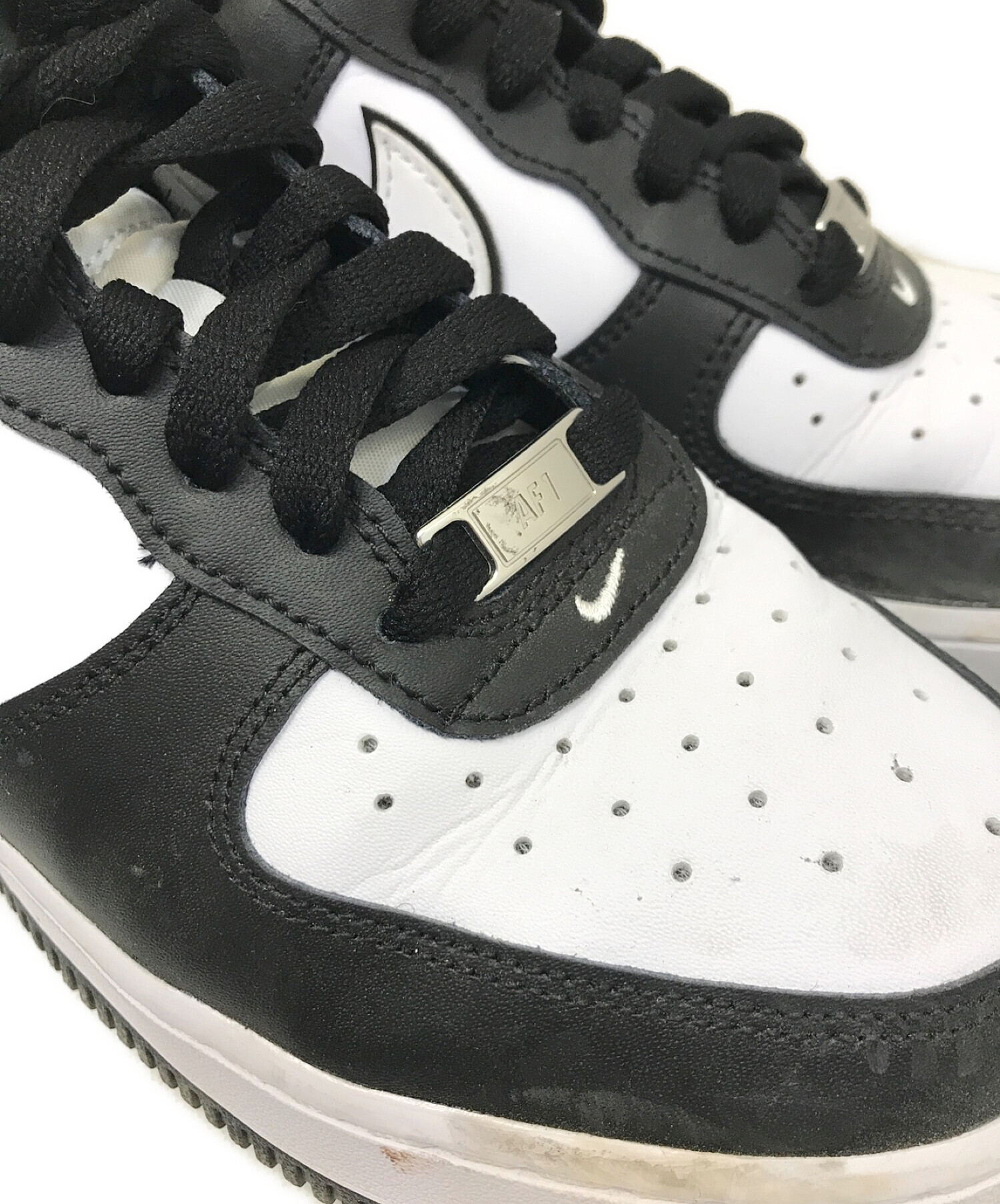 NIKE (ナイキ) エアフォース1 ロー '07 ホワイト×ブラック サイズ:24