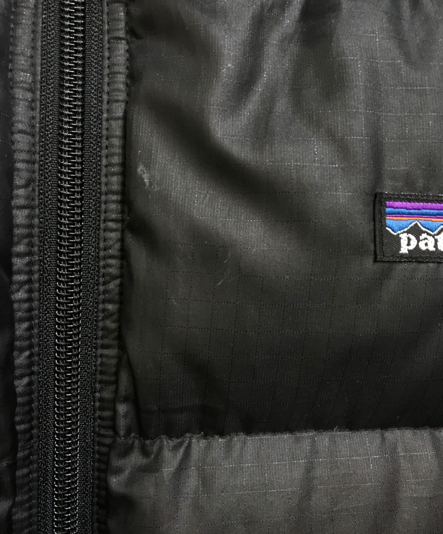 Patagonia (パタゴニア) ダウンベスト ブラック サイズ:XL