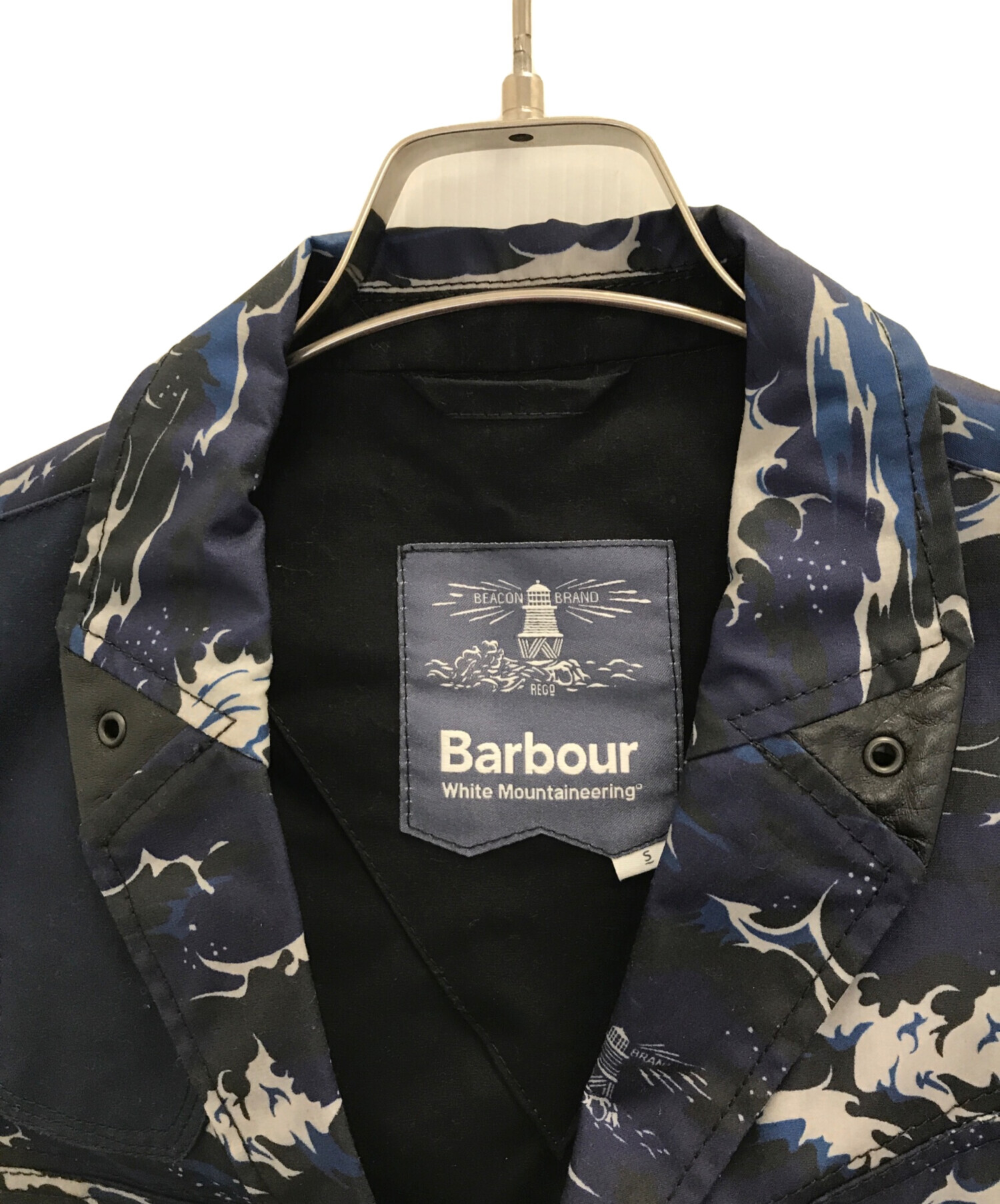 中古・古着通販】Barbour (バブアー) WHITE MOUNTAINEERING (ホワイトマウンテ二アニング) WAVE PRINT  LAPEL JACKET ネイビー サイズ:S｜ブランド・古着通販 トレファク公式【TREFAC FASHION】スマホサイト