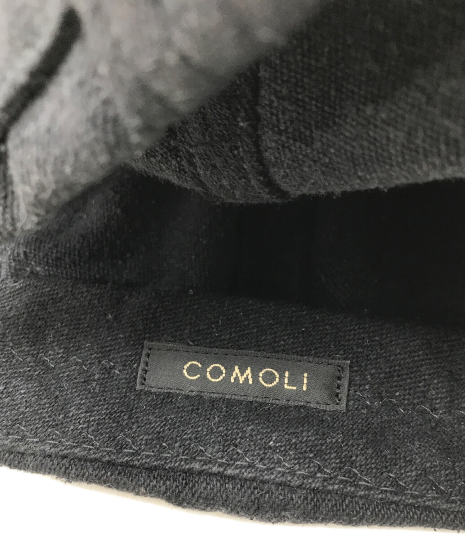 COMOLI (コモリ) シルクネップキャップ ブラック