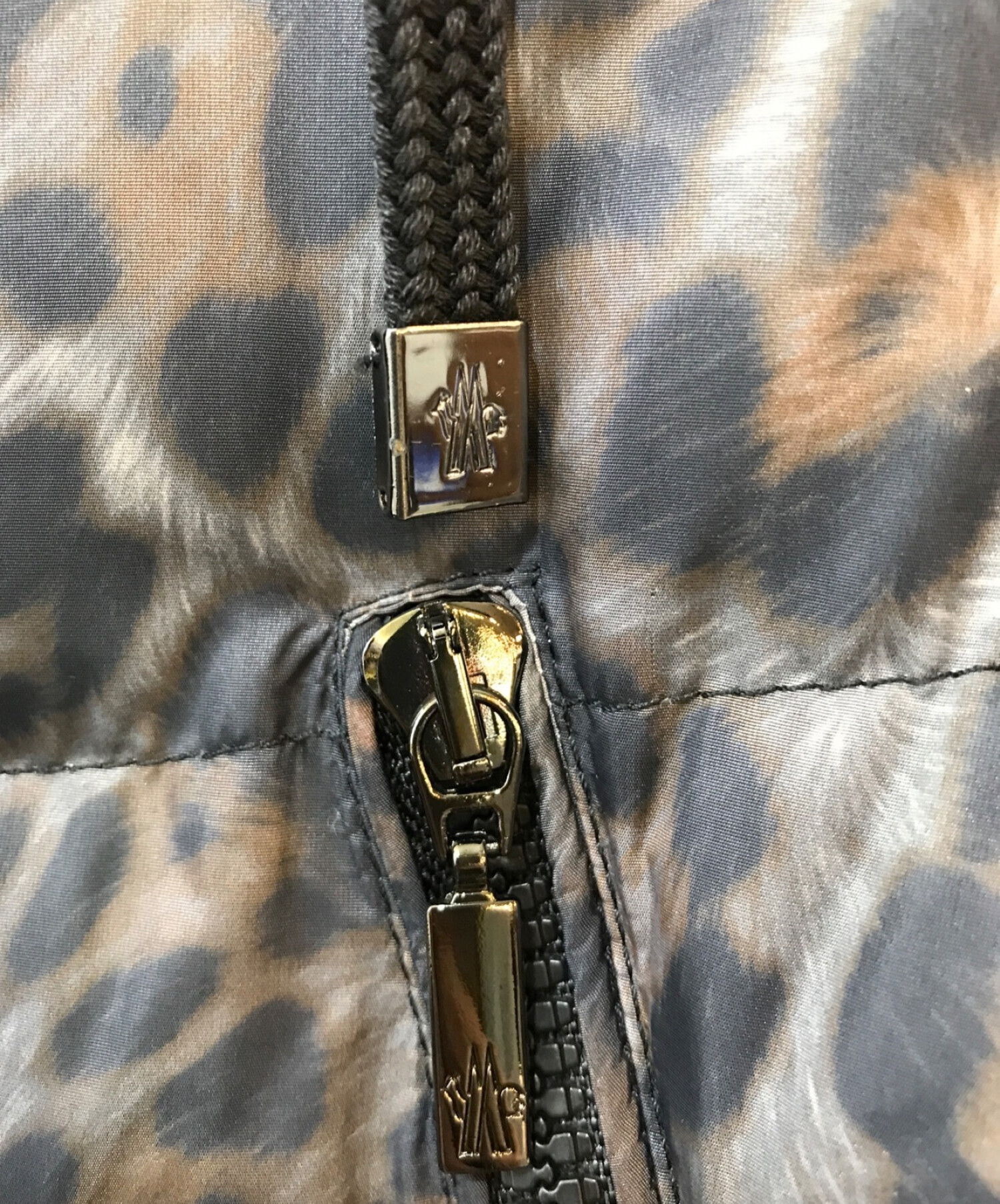 中古・古着通販】MONCLER (モンクレール) LYNレオパードダウンコート