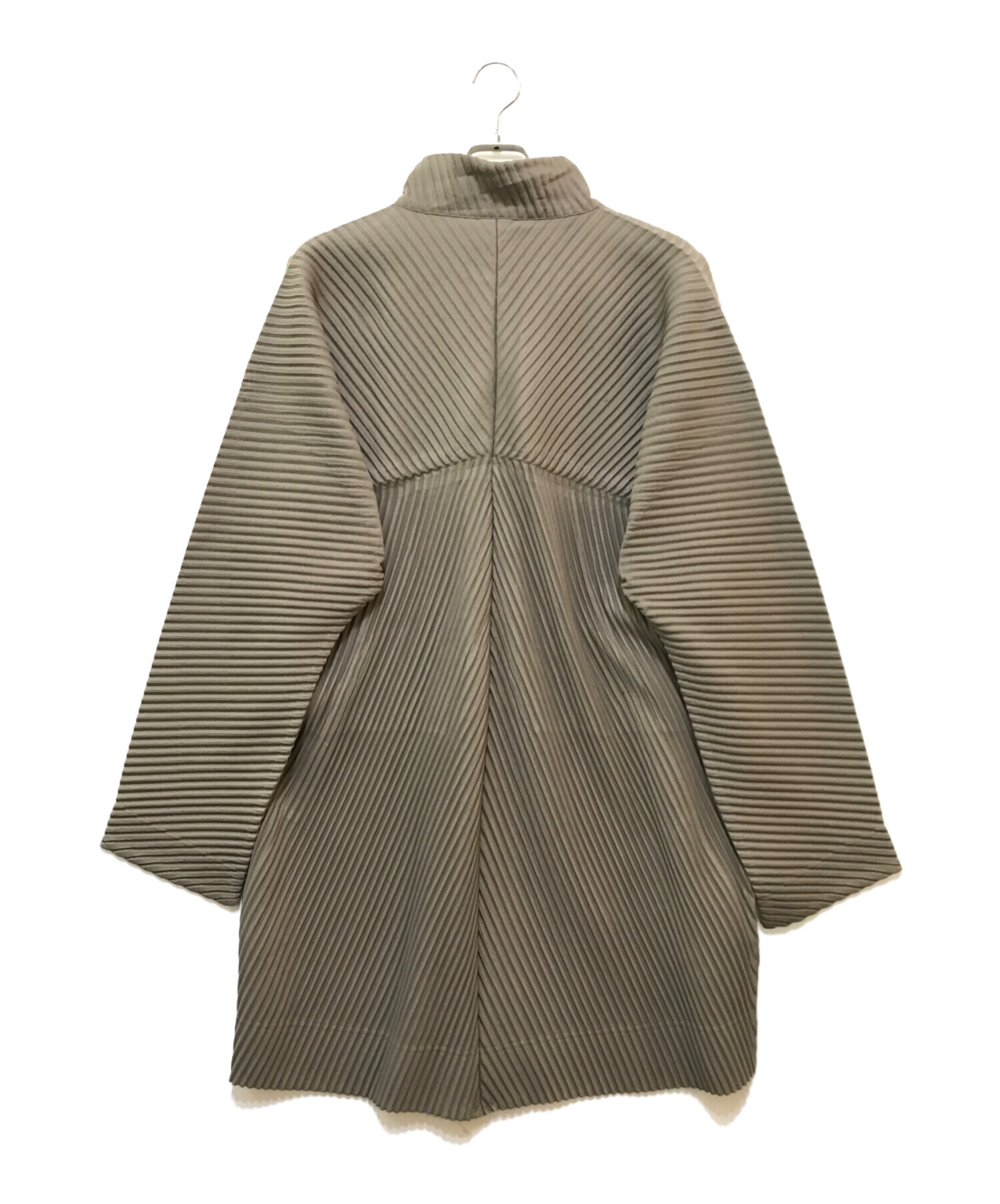 HOMME PLISSE ISSEY MIYAKE (オムプリッセ イッセイ ミヤケ) MONTHLY COLOR NOVEMBER  COAT(マンスリーカラーノーベンバーコート)HP33JA121 カーキ サイズ:3