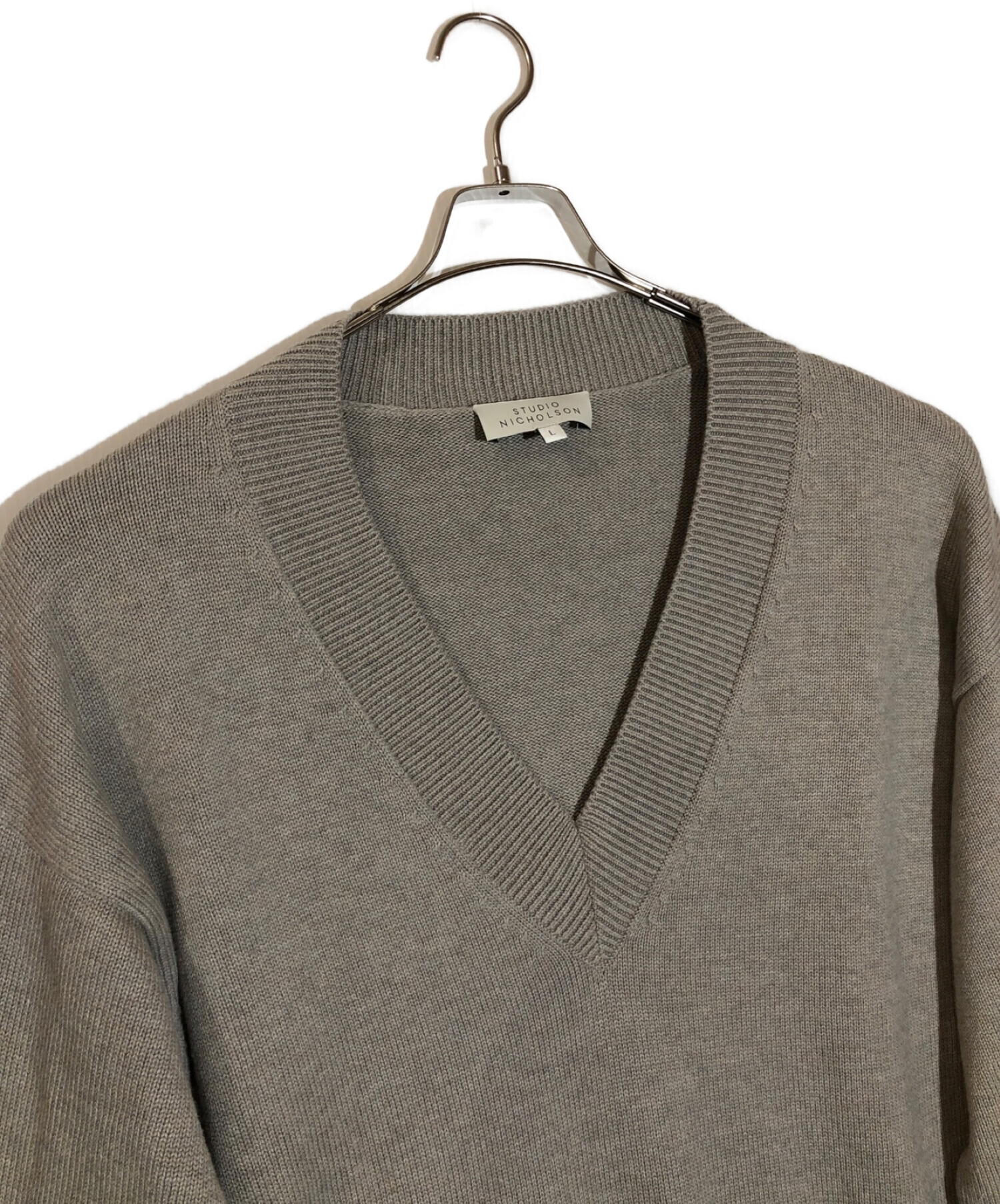 STUDIO NICHOLSON (スタジオニコルソン) SOLA MERINO COTTON KNITWARE V NECK JUMPER ベージュ  サイズ:L