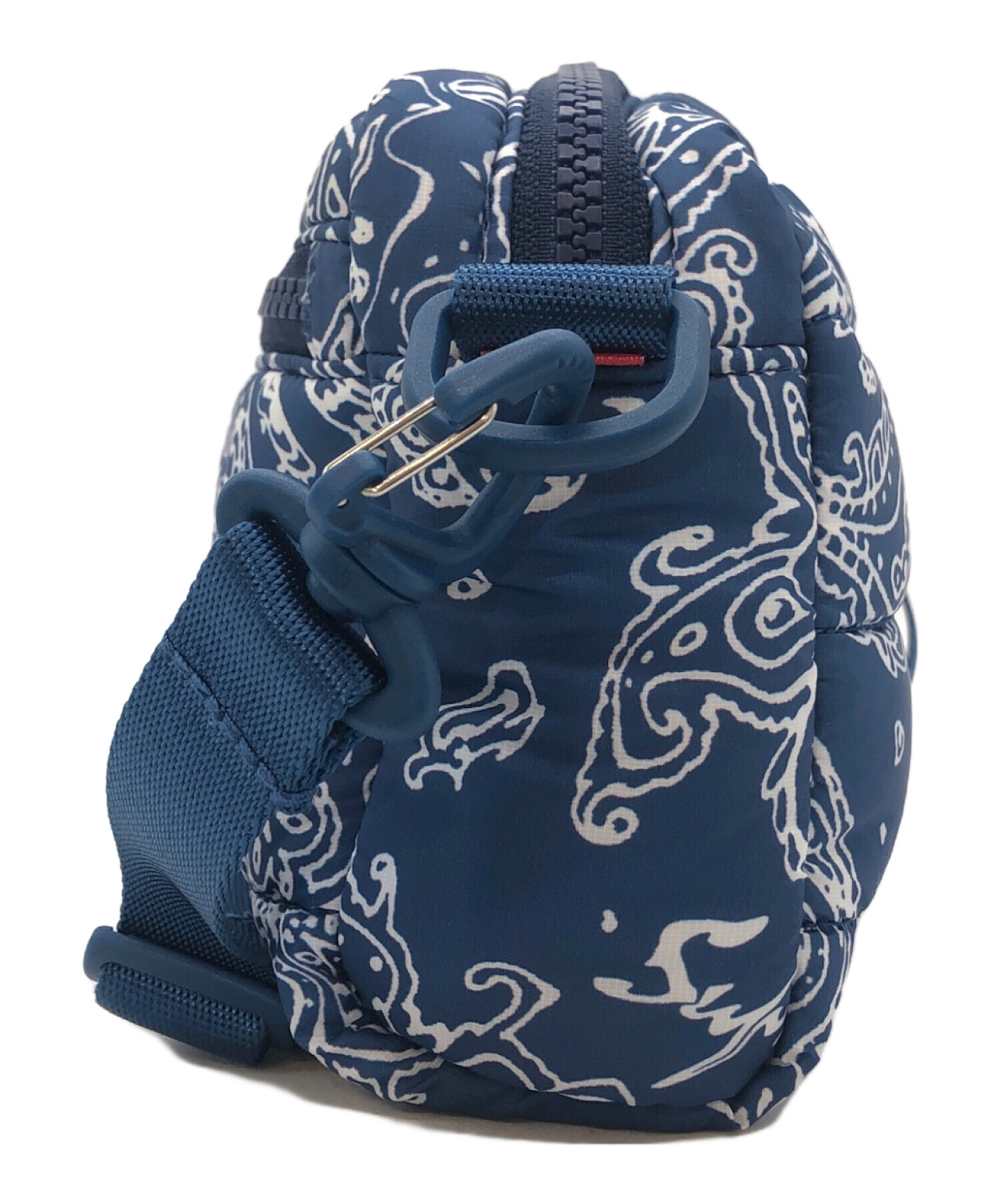 SUPREME (シュプリーム) ブルーペイズリーパファーサイドバッグ（Blue Paisley Puffer Side Bag） ネイビー