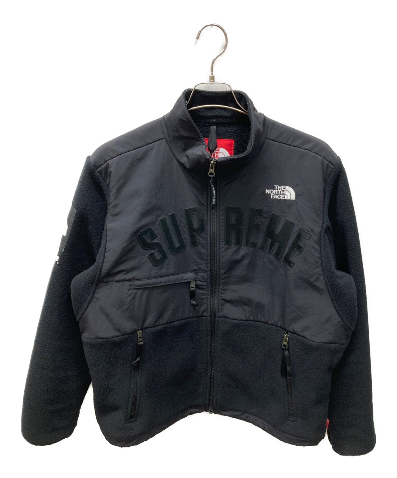 SUPREME×THE NORTH FACE (シュプリーム × ザノースフェイス) Arc Logo Denali Fleece Jacket  ブラック×レッド サイズ:Ⅿ