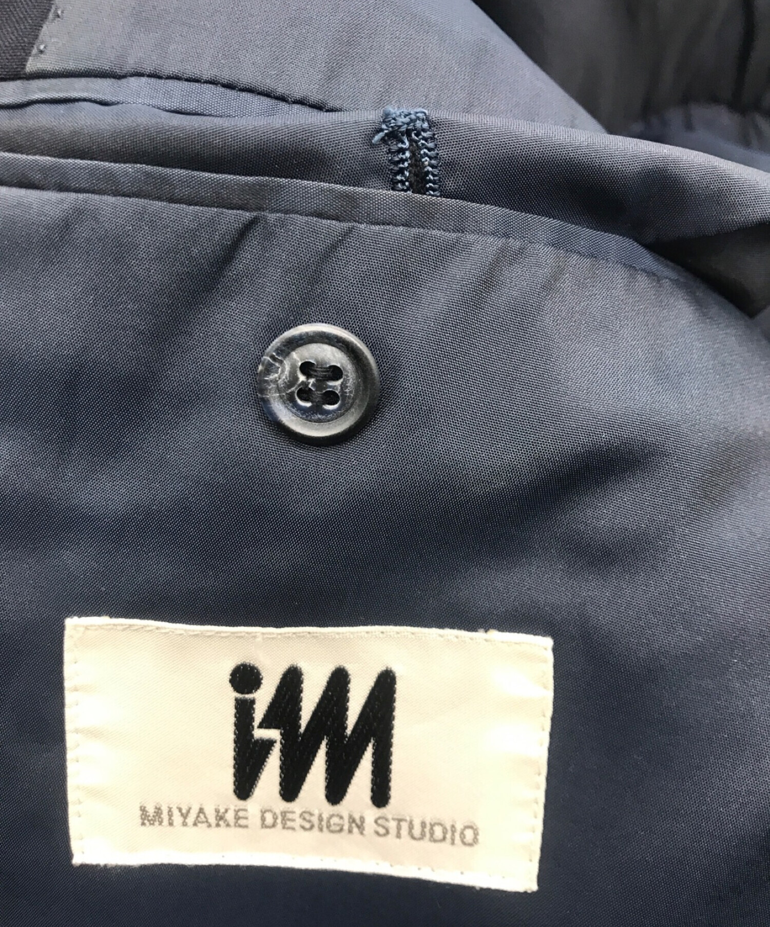 中古・古着通販】IM MIYAKE DESIGN STUDIO (イッセイミヤケデザインスタジオ) テーラードジャケット ネイビー サイズ:  4−90｜ブランド・古着通販 トレファク公式【TREFAC FASHION】スマホサイト