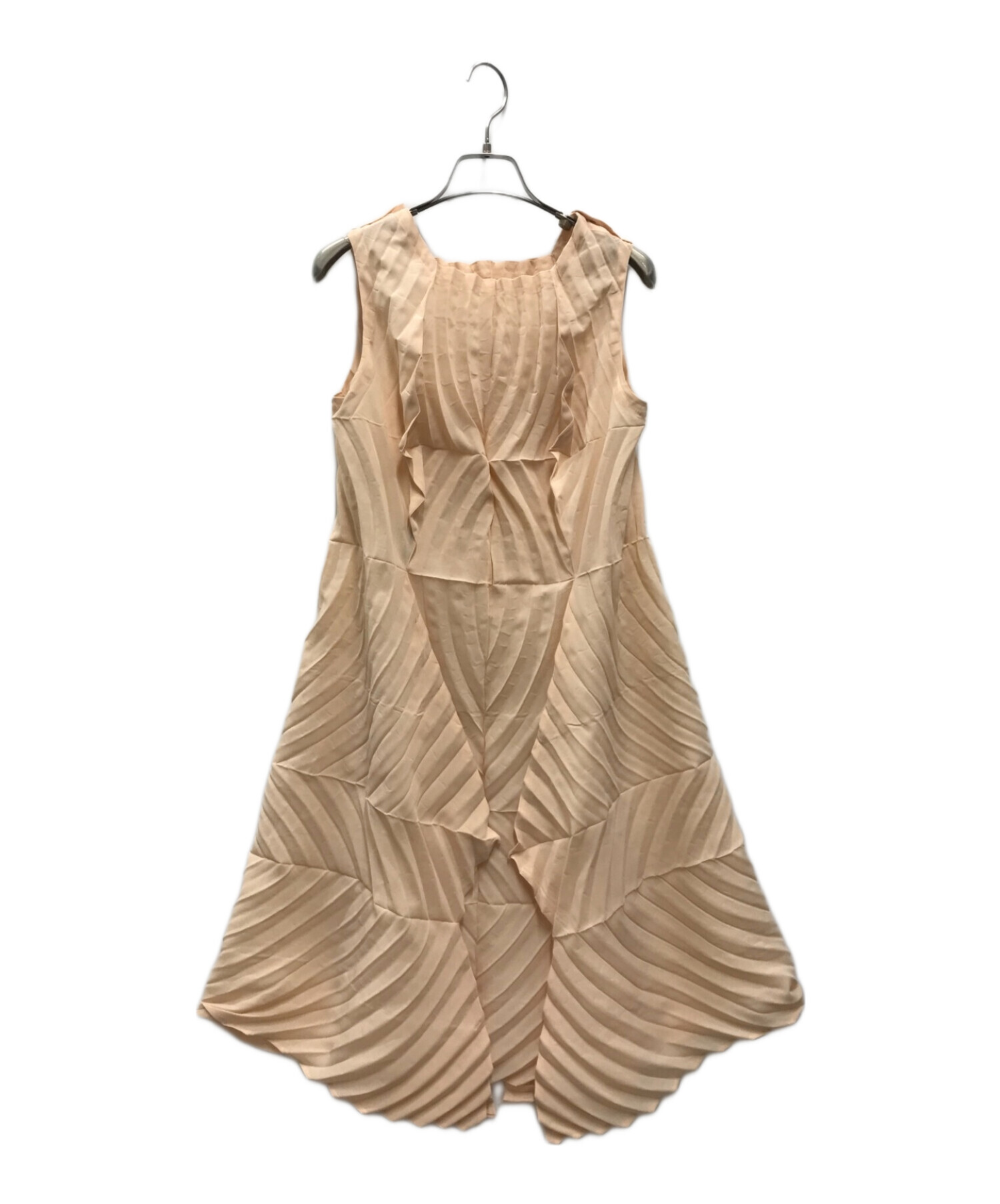 ISSEY MIYAKE (イッセイミヤケ) RESONANT PLEATS ONE PIECE ピンクベージュ サイズ:M