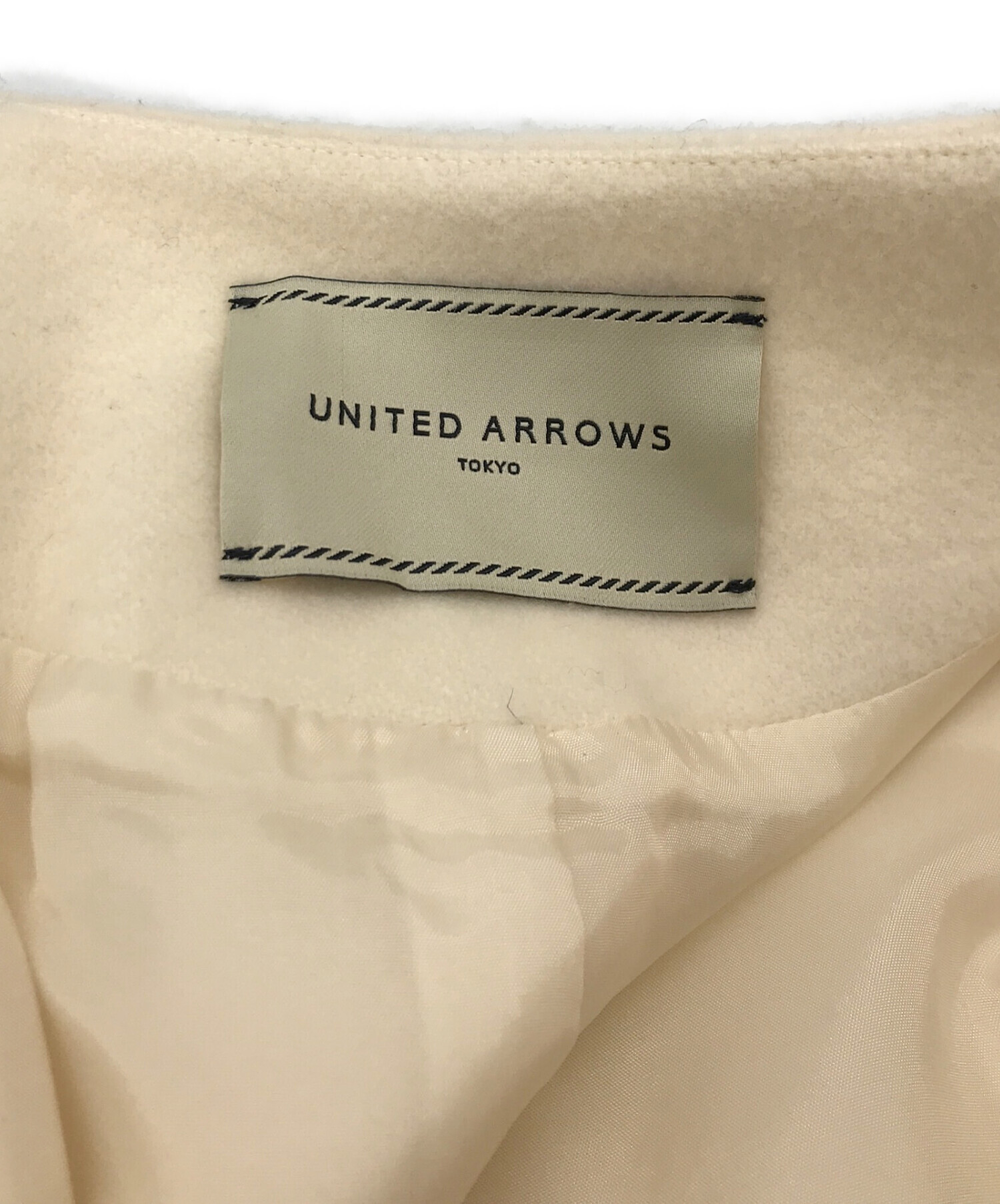 UNITED ARROWS TOKYO (ユナイテッドアローズトウキョウ) W メタル ノーカラー ショートコート ベージュ サイズ:38