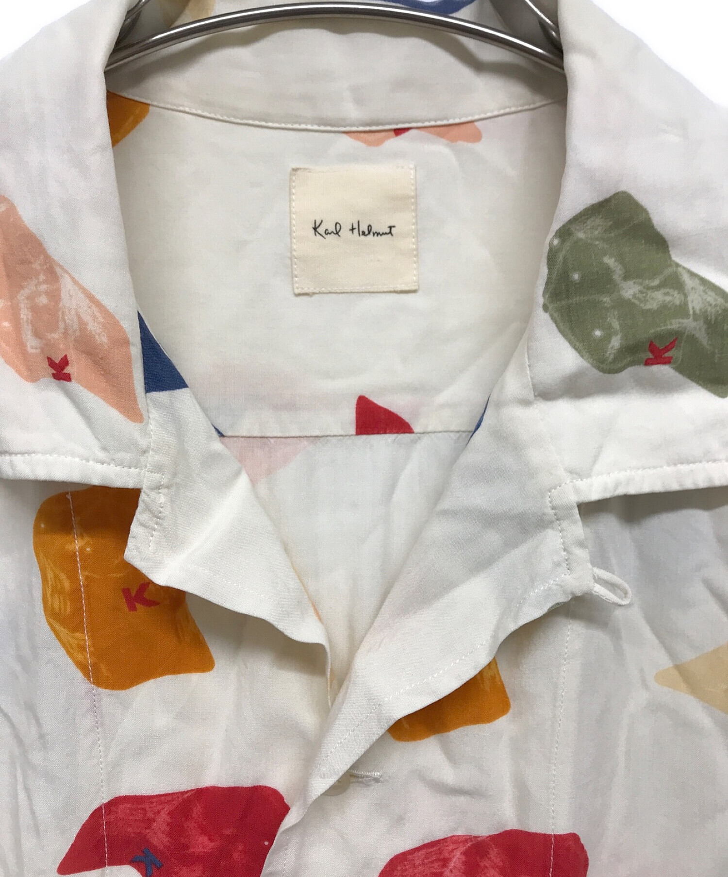 Karl Helmut (カールヘルム) キャップ柄オープンカラーレーヨンシャツ アイボリー サイズ:M