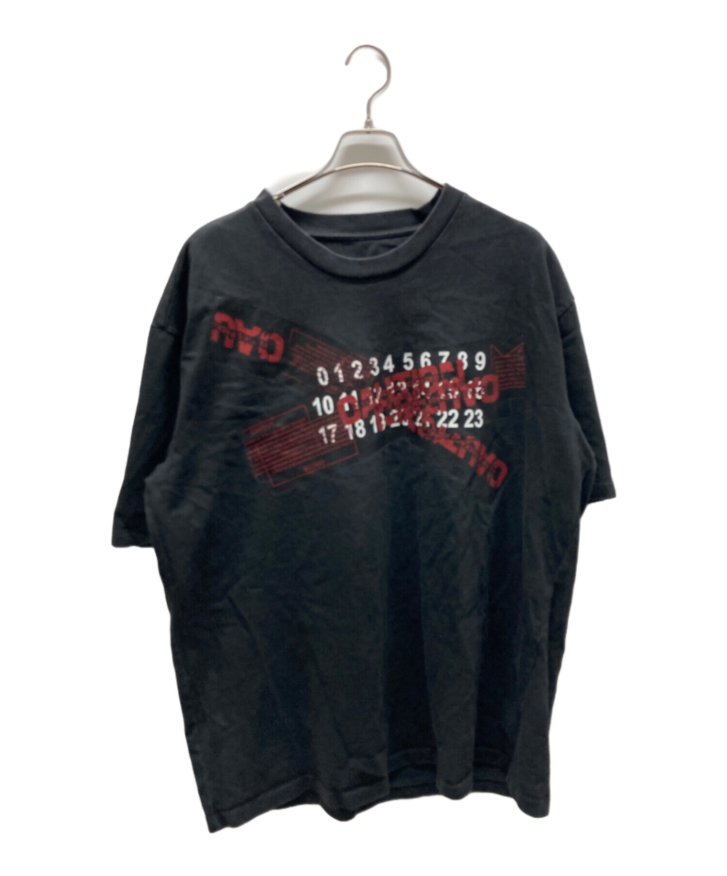 中古・古着通販】Maison Margiela (メゾンマルジェラ) フロントロゴプリントTシャツ ブラック サイズ:48｜ブランド・古着通販  トレファク公式【TREFAC FASHION】スマホサイト