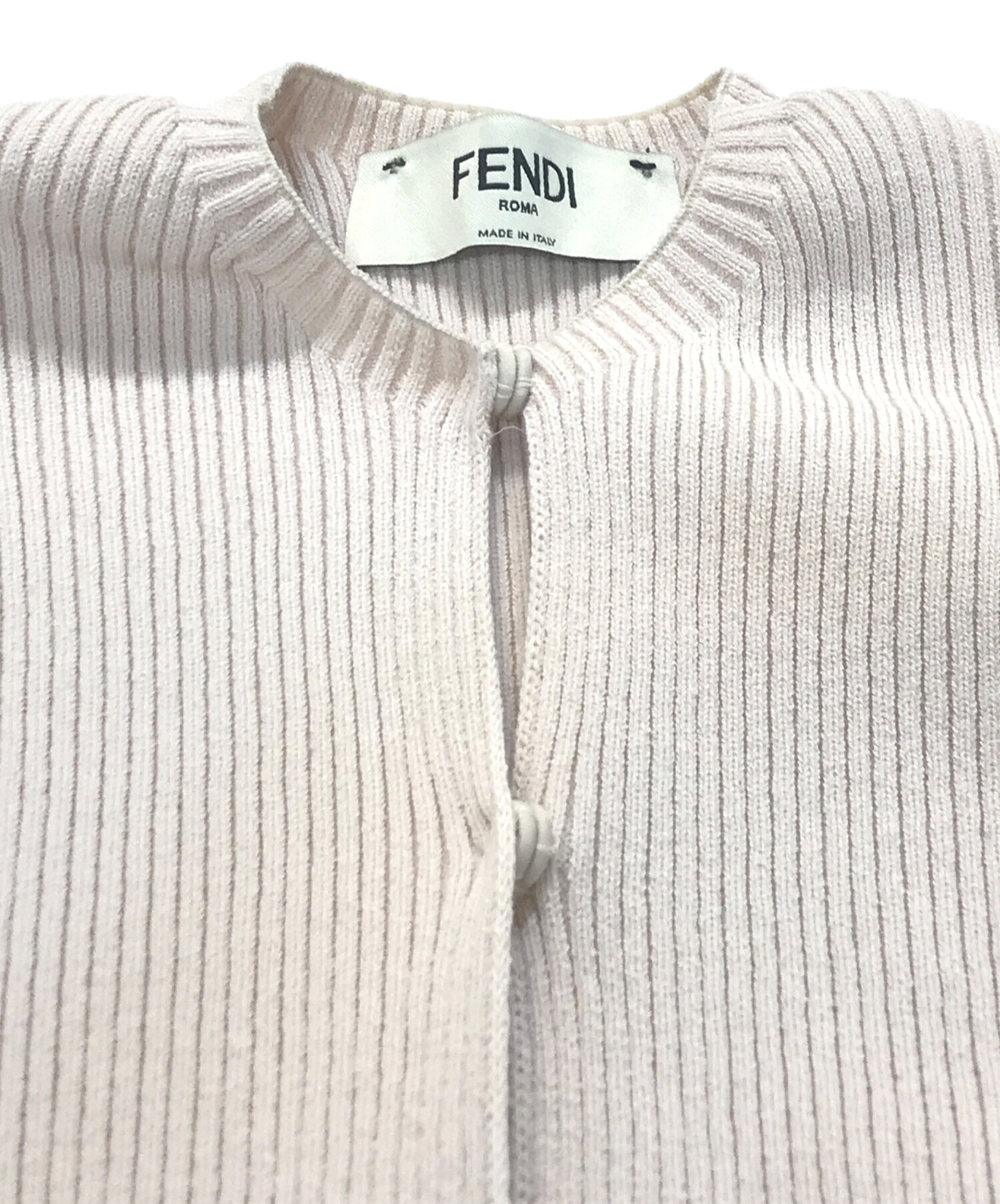 中古・古着通販】FENDI (フェンディ) コンパクトリブニットカーディガン ベージュ サイズ:38｜ブランド・古着通販 トレファク公式【TREFAC  FASHION】スマホサイト