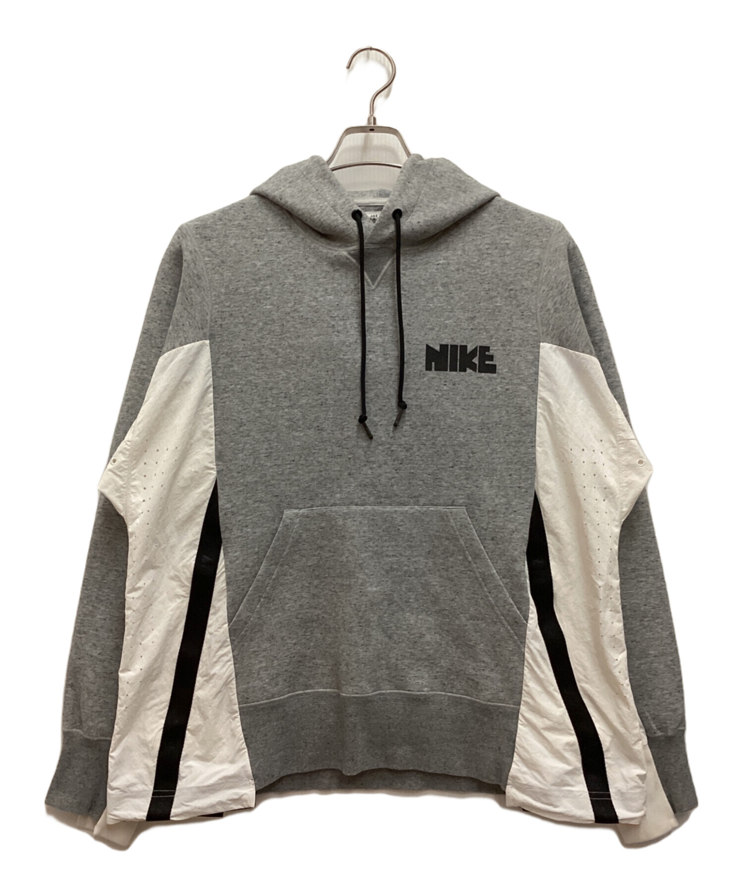 中古・古着通販】NIKE (ナイキ) sacai (サカイ) 異素材切替プルオーバーパーカー ロゴ ナイロン グレー サイズ:M｜ブランド・古着通販  トレファク公式【TREFAC FASHION】スマホサイト