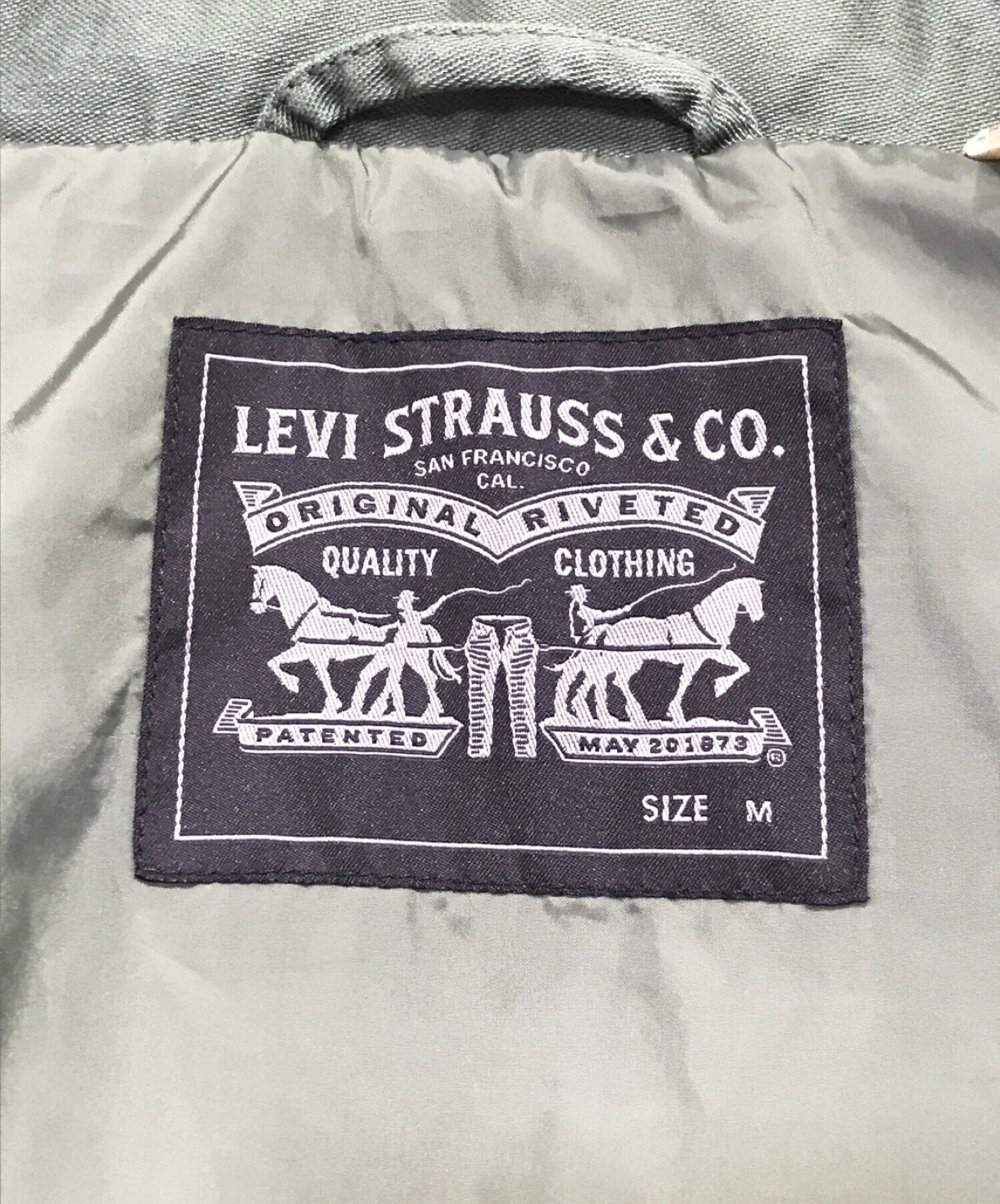 LEVI'S (リーバイス) スタンドカラーミリタリージャケット カーキ サイズ:SIZE M