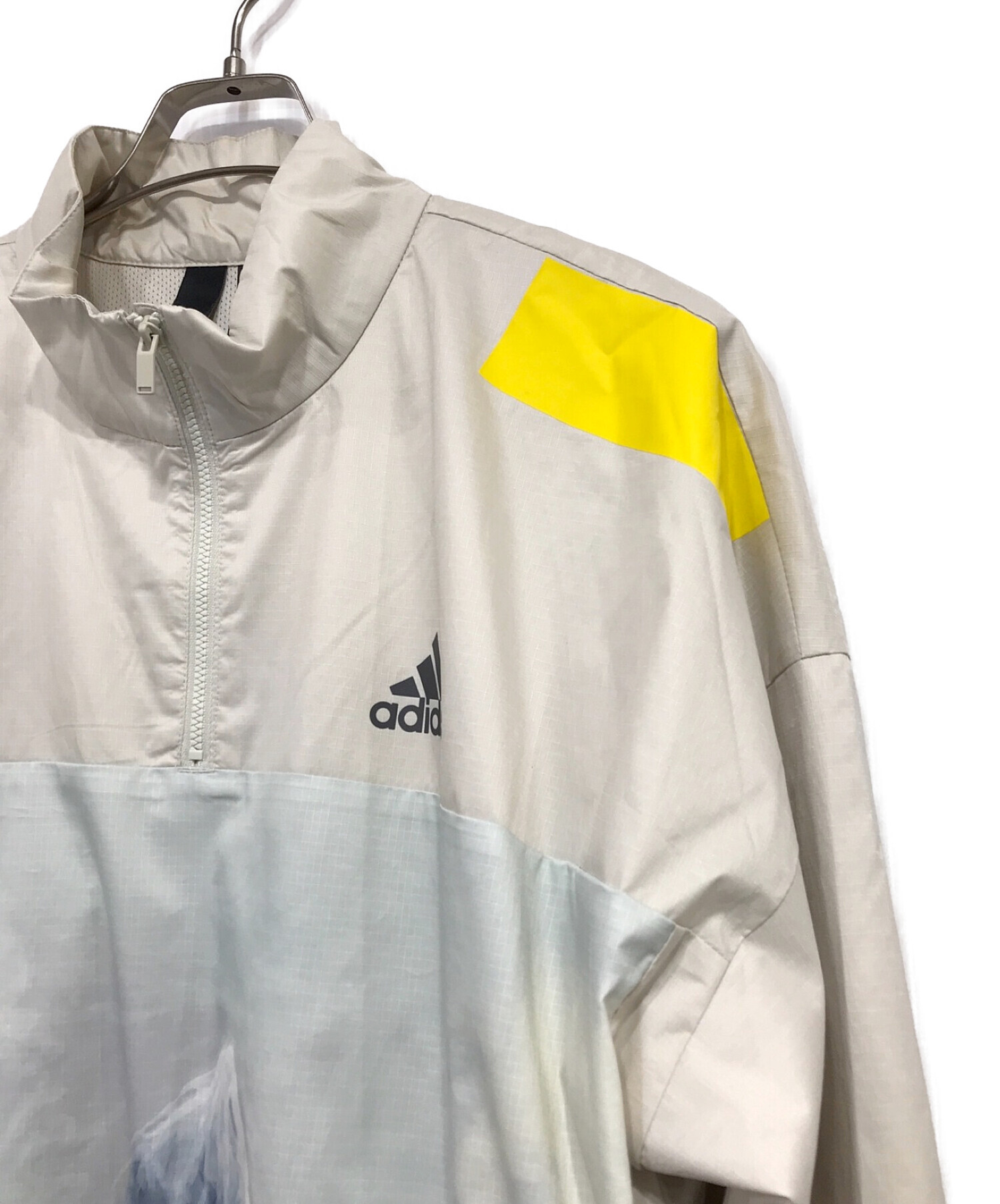 adidas (アディダス) Mountain Graphic Half-Zip　マウンテングラフィック ハーフジップ ベージュ サイズ:SIZE  2XL