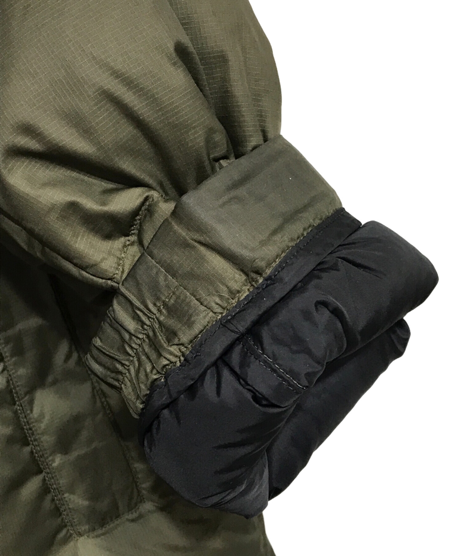 中古・古着通販】THE NORTH FACE (ザ ノース フェイス) NUPTSE JACKET ヌプシジャケットダウンジャケット カーキ×ブラック  サイズ:L｜ブランド・古着通販 トレファク公式【TREFAC FASHION】スマホサイト