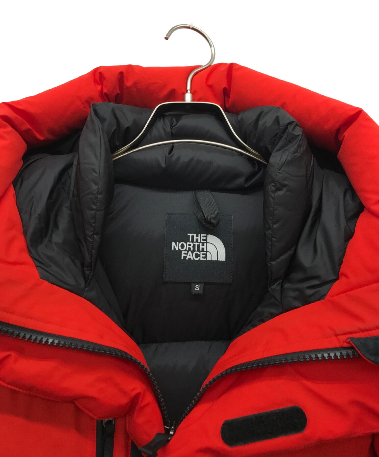 THE NORTH FACE (ザ ノース フェイス) バルトロライトジャケット ファイアリーレッド サイズ:S