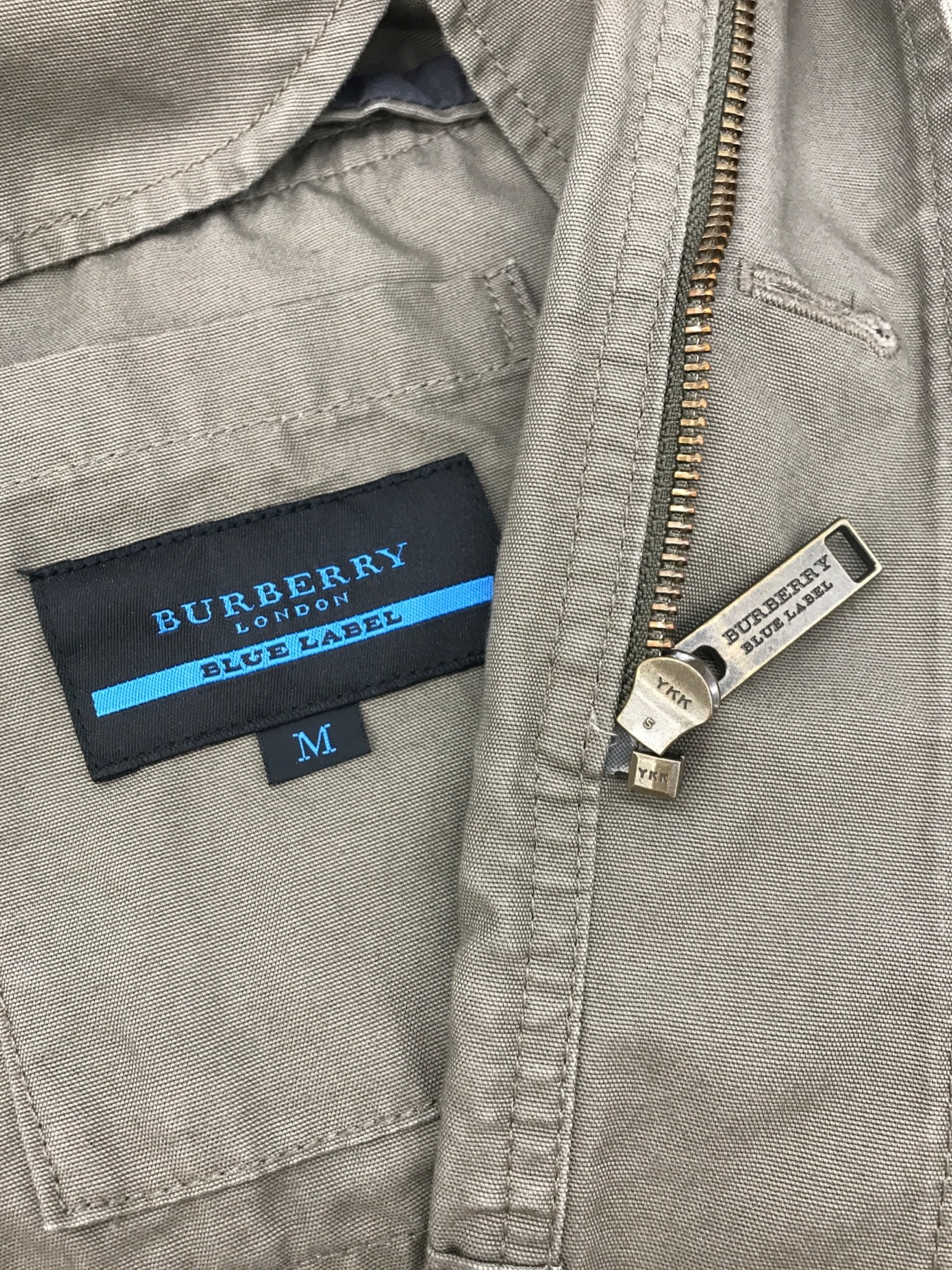 BURBERRY BLUE LABEL (バーバリーブルーレーベル) ジップミリタリージャケット オリーブ サイズ:M