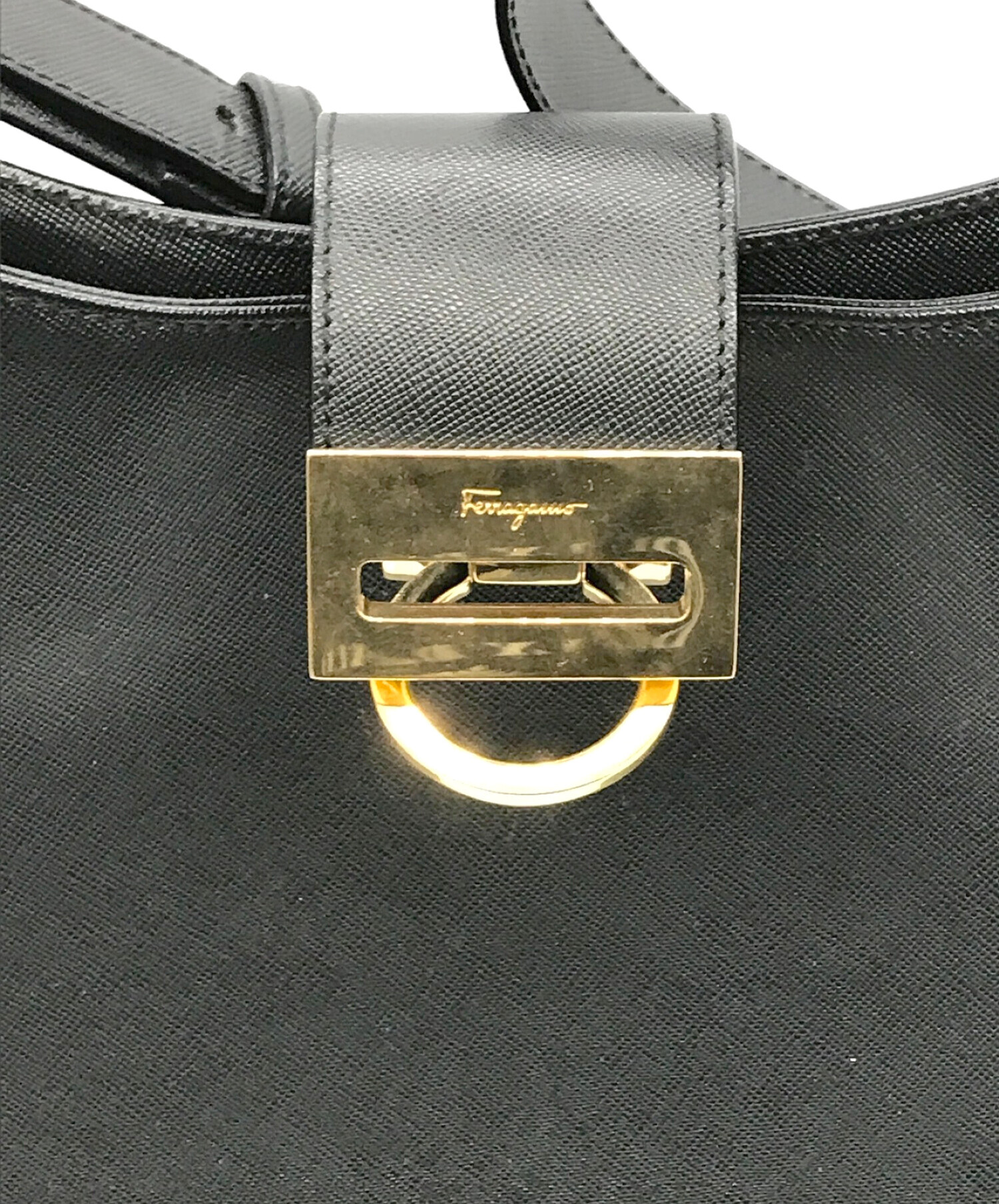 中古・古着通販】Ferragamo (フェラガモ) ワンショルダーバッグ