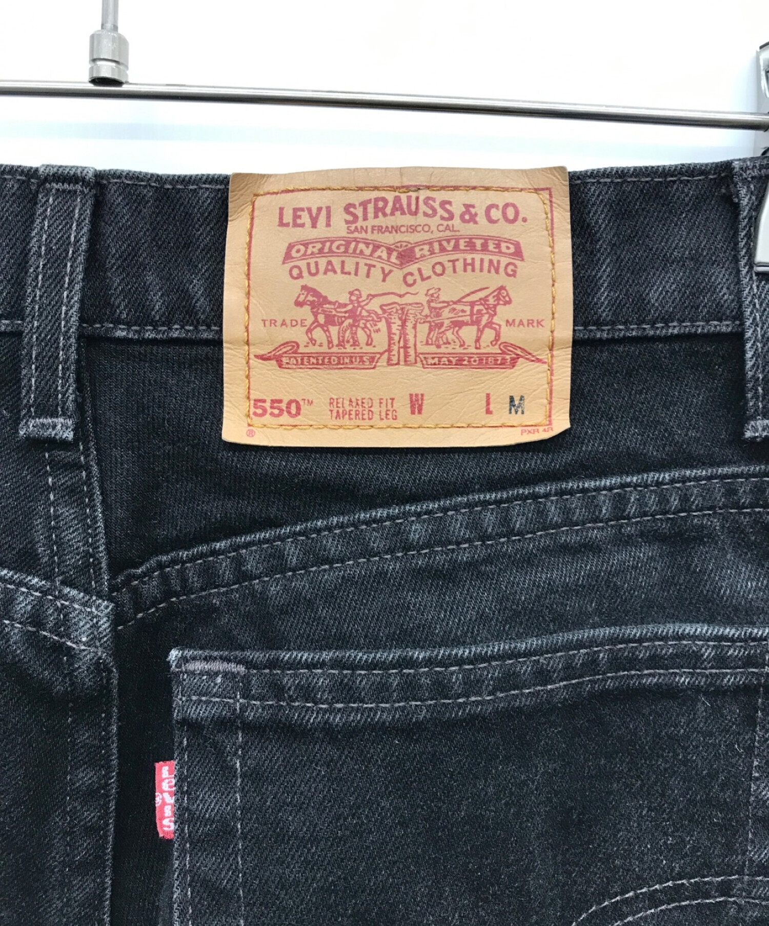 LEVI'S (リーバイス) テーパードデニムパンツ ブラック サイズ:M