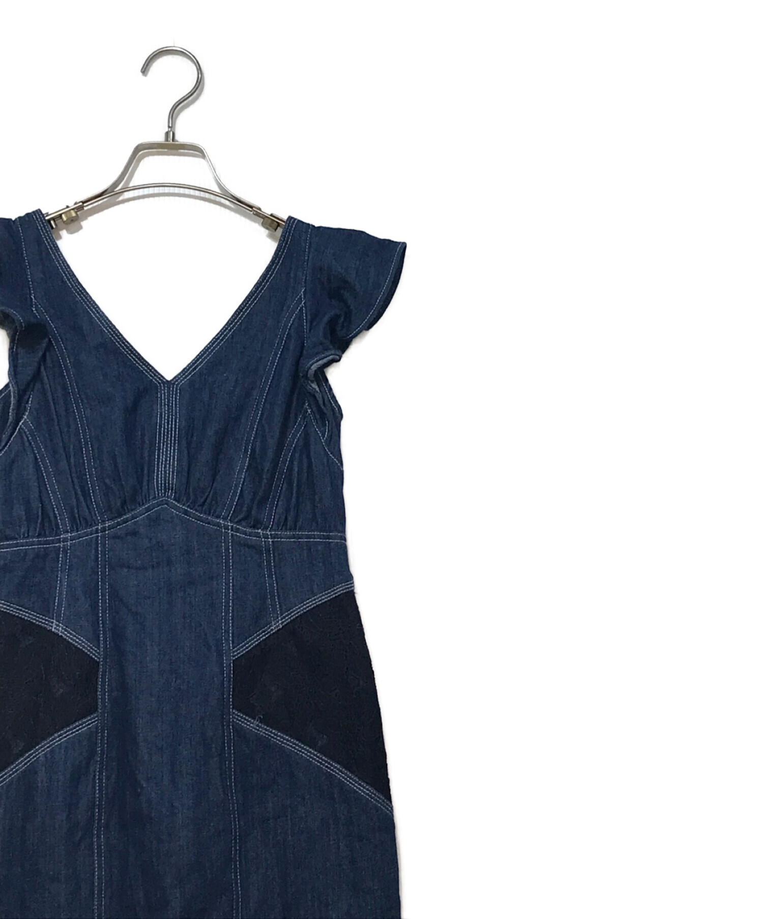 herlipto/ RuffledShoulder DenimMidiDress-