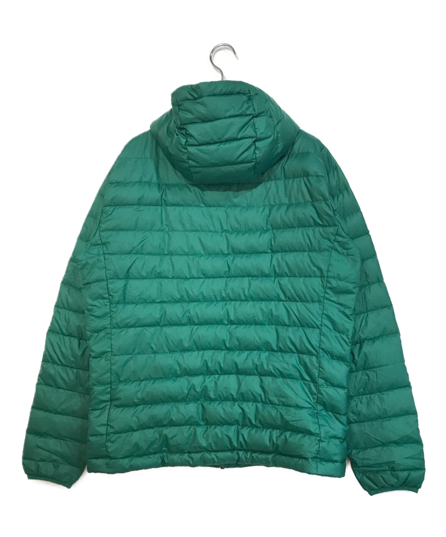patagonia Down Sweater Hoody Pullover Mカラーはパープルです
