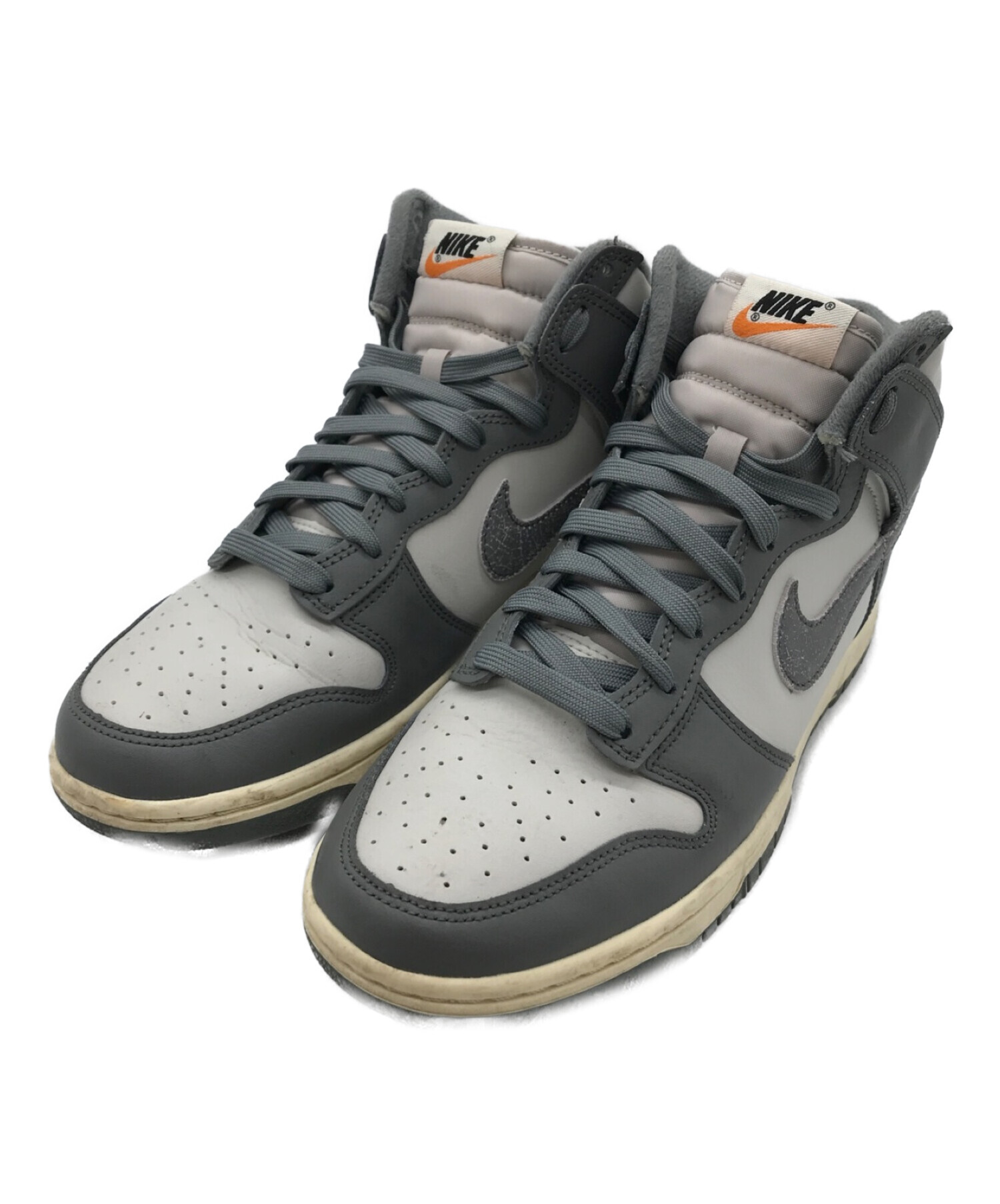 NIKE (ナイキ) DUNK HI RETRO SE VNTG LIGHT BONE/ダンクハイレトロSEビンテージライトボーン グレー  サイズ:26.5