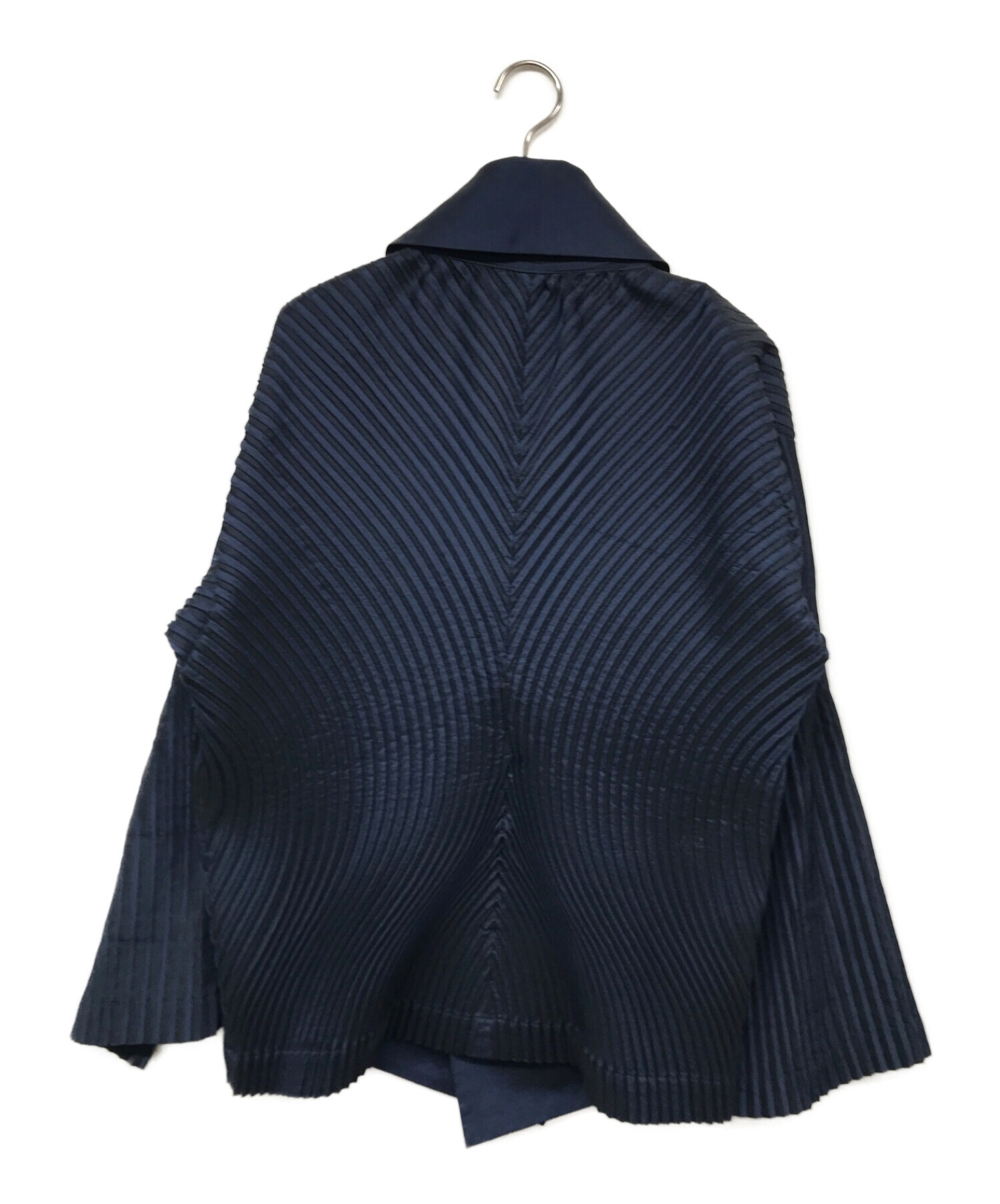 中古・古着通販】ISSEY MIYAKE (イッセイミヤケ) プリーツジャケット ネイビー サイズ:2｜ブランド・古着通販  トレファク公式【TREFAC FASHION】スマホサイト