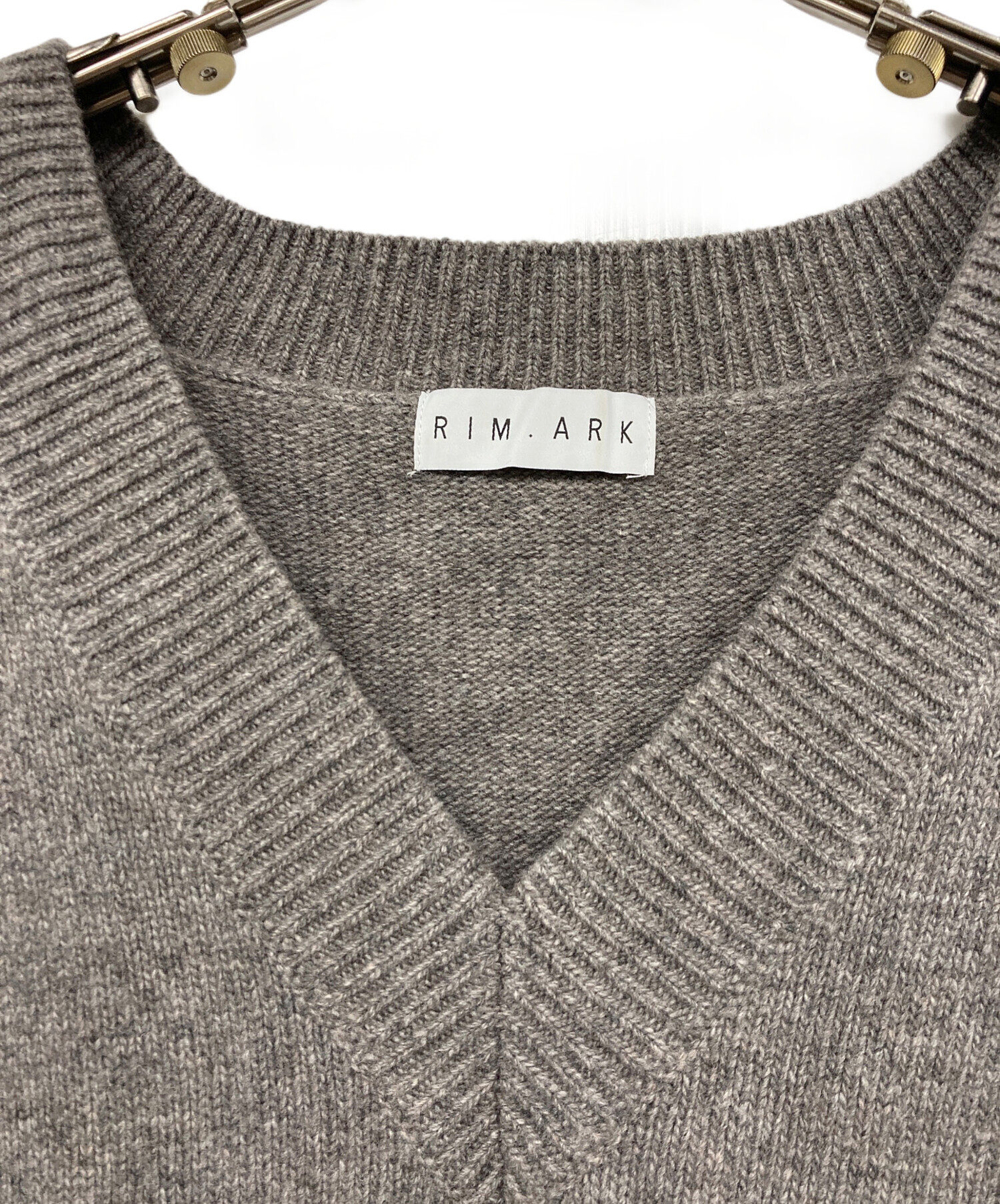 中古・古着通販】RIM.ARK (リムアーク) V-neck big knit PO ブラウン サイズ:FREE｜ブランド・古着通販  トレファク公式【TREFAC FASHION】スマホサイト