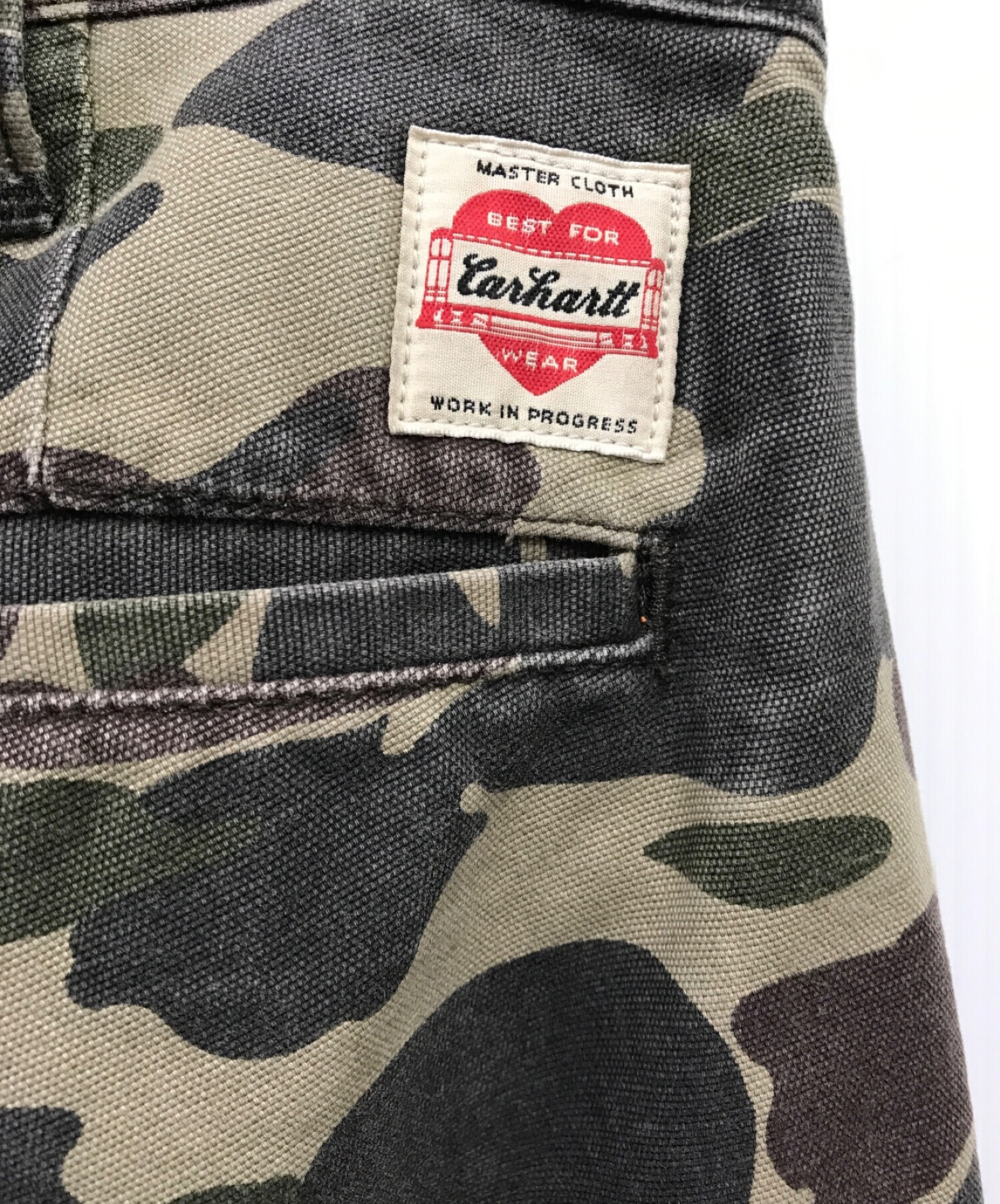 中古・古着通販】CarHartt (カーハート) カモ柄パンツ / ハートロゴ