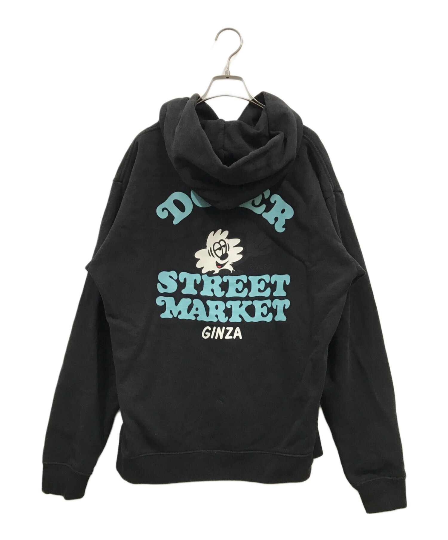 VERDY (ヴェルディ) DOVER STREET MARKET (ドーバー ストリート マーケット) DSMG VICK HOODIE ブラック  サイズ:M