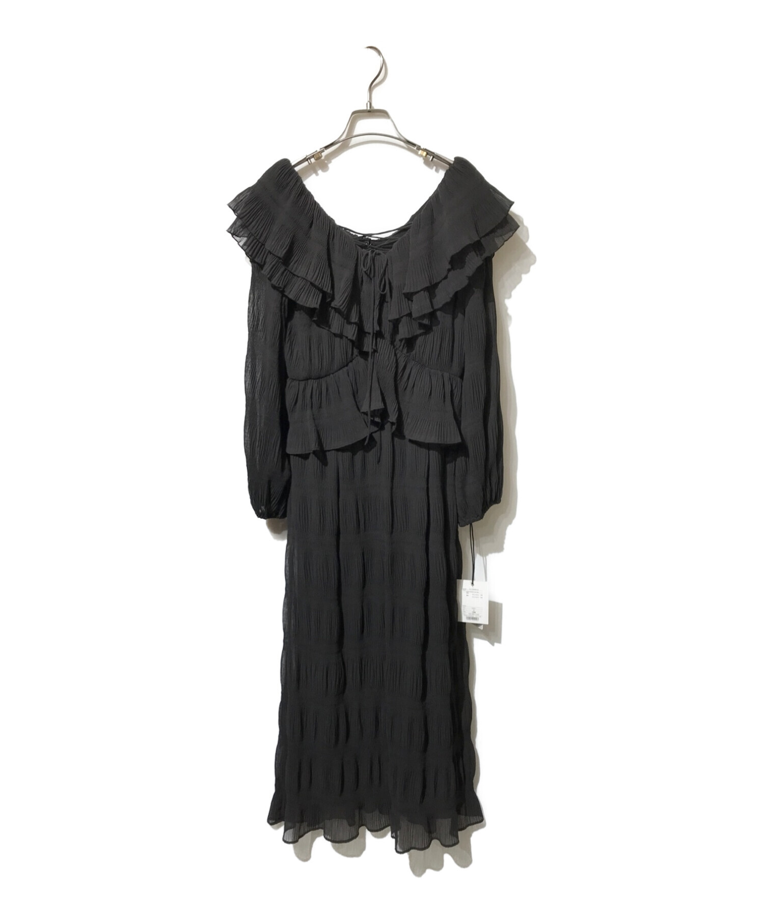 Her lip to / Majolica Pleated Long Dress