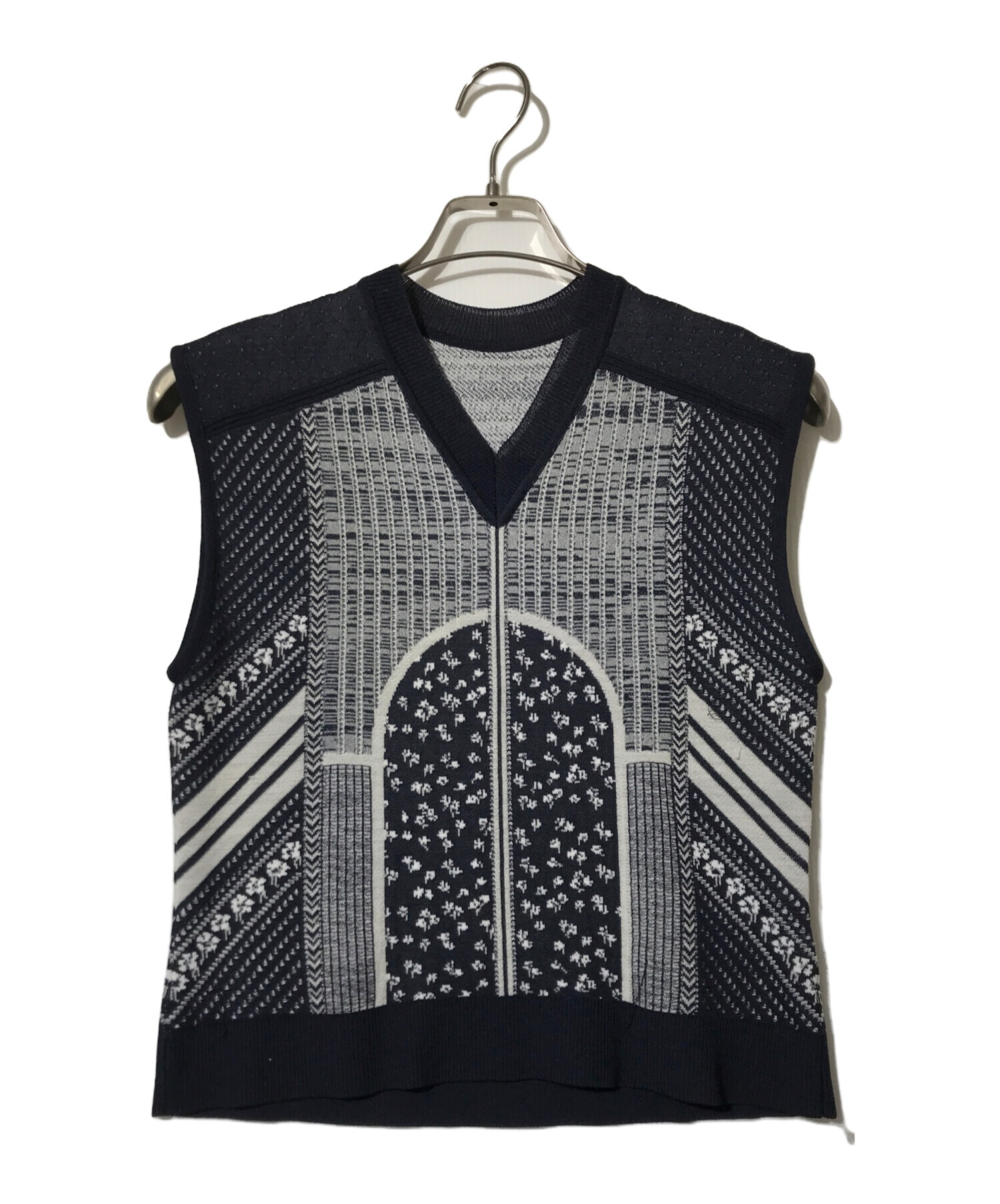 中古・古着通販】mame kurogouchi (マメクロゴウチ) 金木犀柄ニットベスト/MM21FW-KN045/ Osmanthus Motif  Jacquard Knitted Vest ネイビー サイズ:1｜ブランド・古着通販 トレファク公式【TREFAC FASHION】スマホサイト