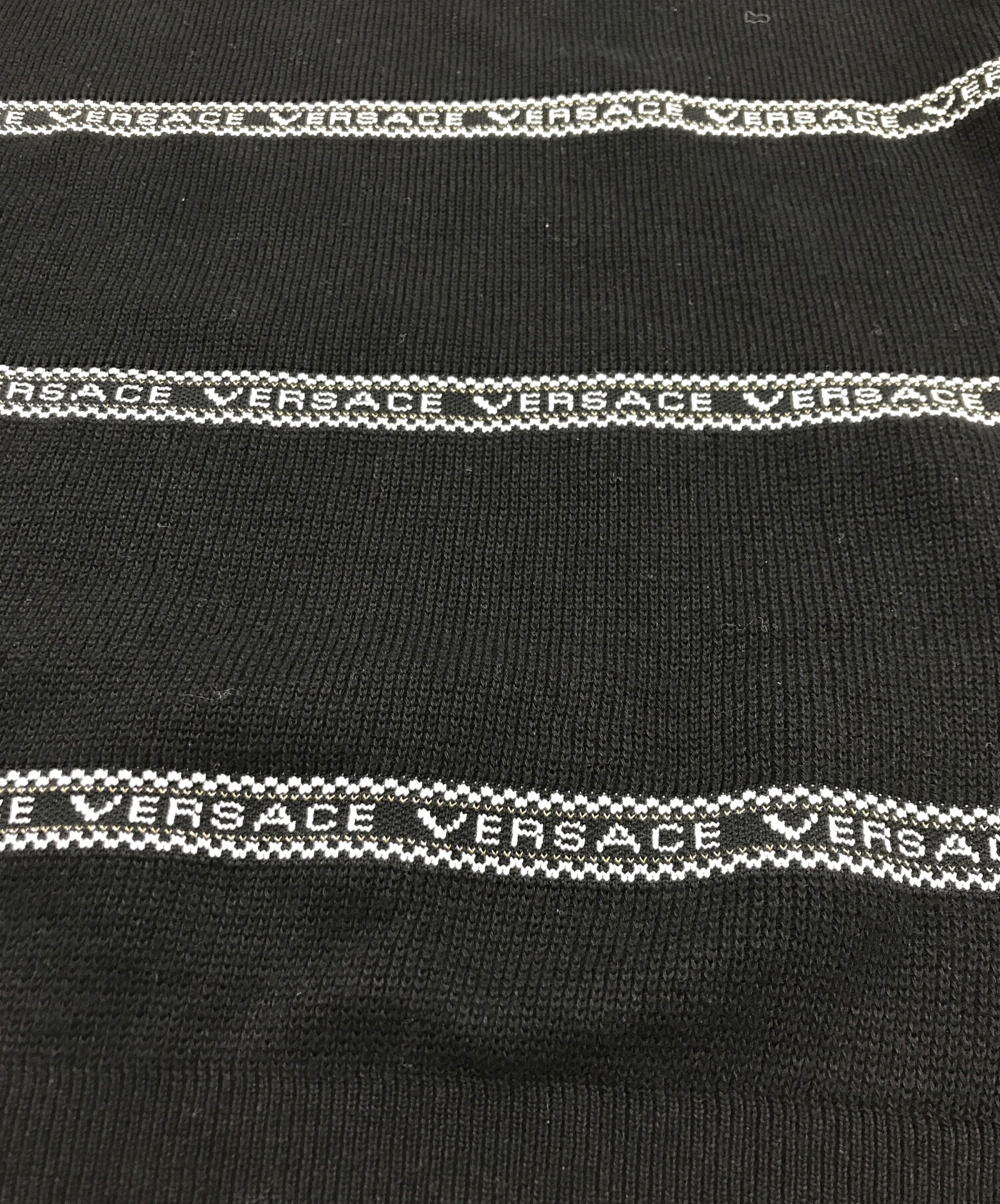 中古・古着通販】VERSACE (ヴェルサーチ) ロゴボーダーニット ブラック サイズ:44｜ブランド・古着通販 トレファク公式【TREFAC  FASHION】スマホサイト