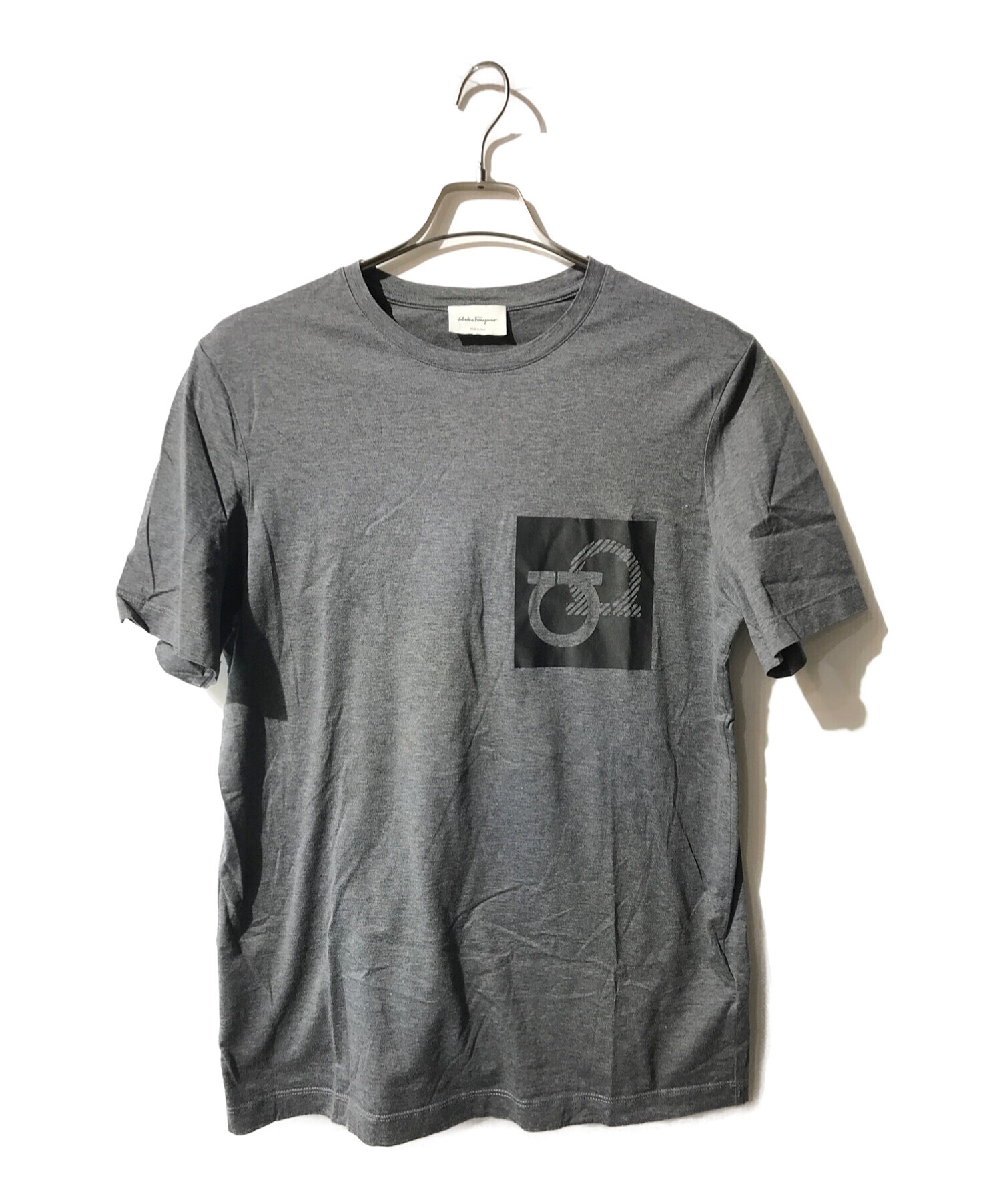 サルヴァトーレフェラガモの黒Tシャツ - Tシャツ/カットソー(半袖/袖なし)