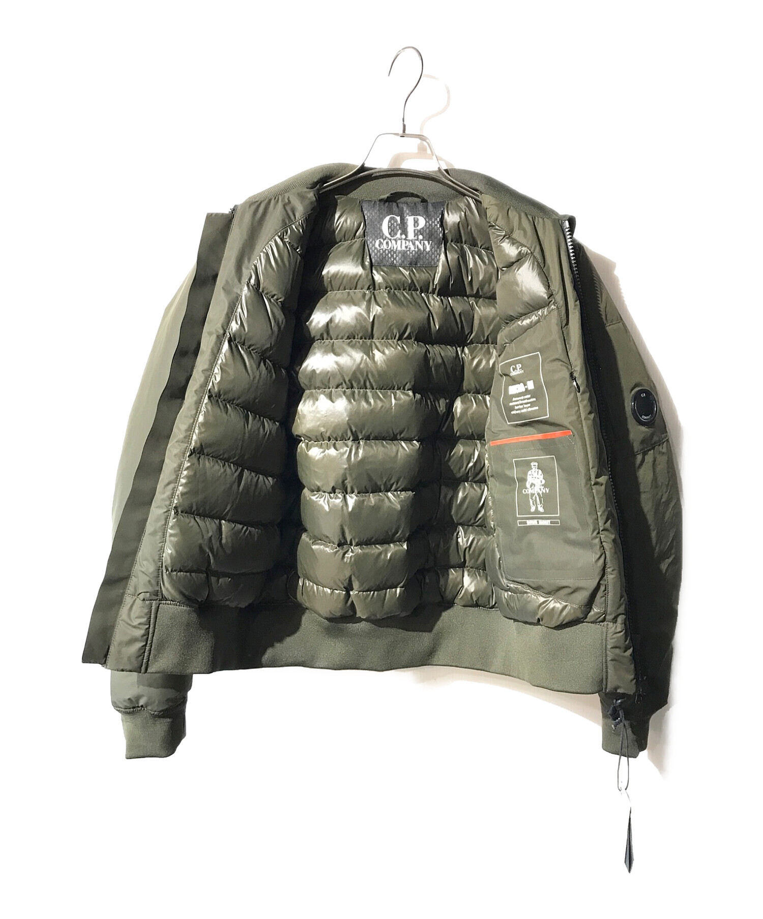 C.P COMPANY (シーピーカンパニー) ARM LENS FLIGHT JACKET/ダウンジップアップフライトジャケット カーキ サイズ:46