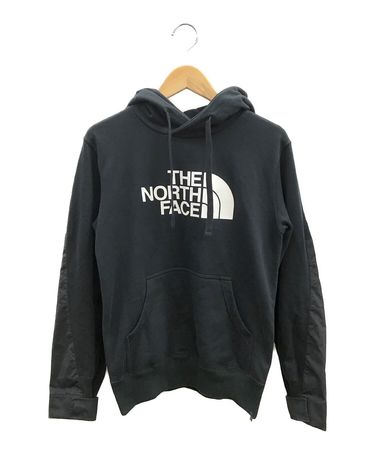 THE NORTH FACE × sacai (ノースフェイス×サカイ) コラボ切替 プルオーバー パーカー ブラック サイズ:S