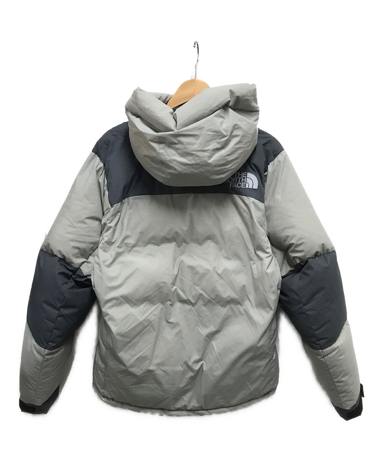 中古・古着通販】THE NORTH FACE (ザ ノース フェイス) BALTRO LIGHT JACKET（バルトロライトジャケット） グレー  サイズ:M｜ブランド・古着通販 トレファク公式【TREFAC FASHION】スマホサイト