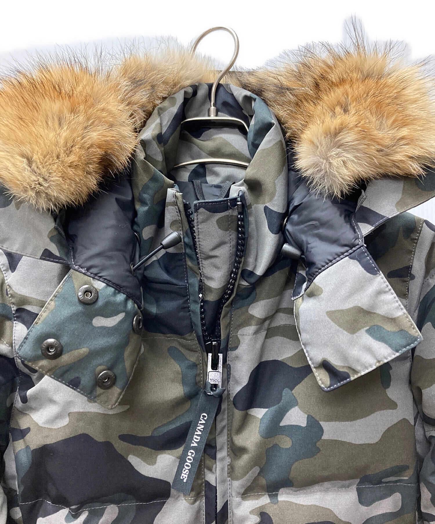 CANADA GOOSE (カナダグース) 2WAYカモ柄ダウンジャケット カーキ サイズ:S 未使用品