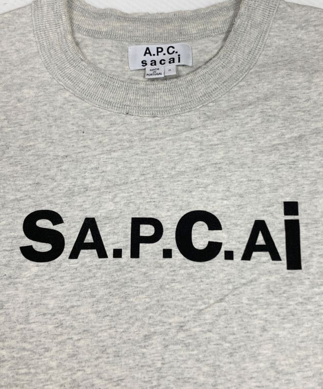 【お買い得2024】新品　sacai x A.P.C. Tシャツ グレー　 Mサイズ Tシャツ/カットソー(半袖/袖なし)