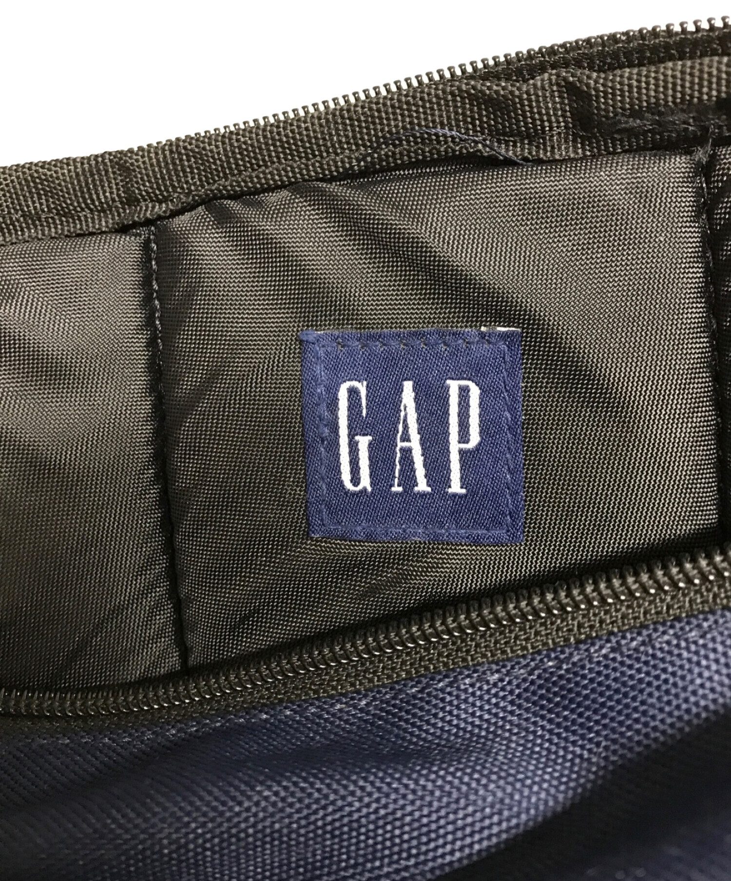 中古・古着通販】GAP (ギャップ) スリングショルダーバッグ ネイビー