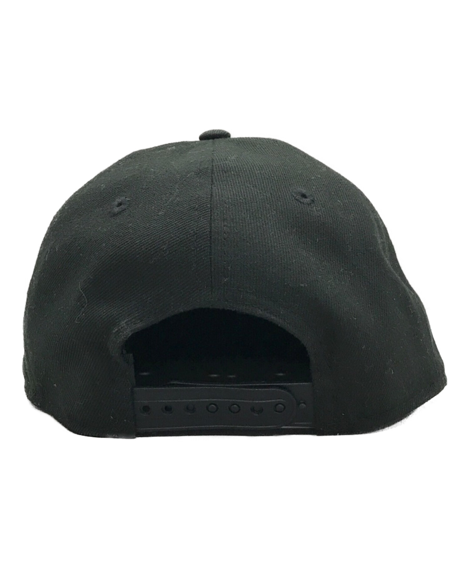 New Era (ニューエラ) 9FIFTY DOWNTOWN (9フィフティ ダウンタウン) コラボ イニシャルロゴキャップ ブラック