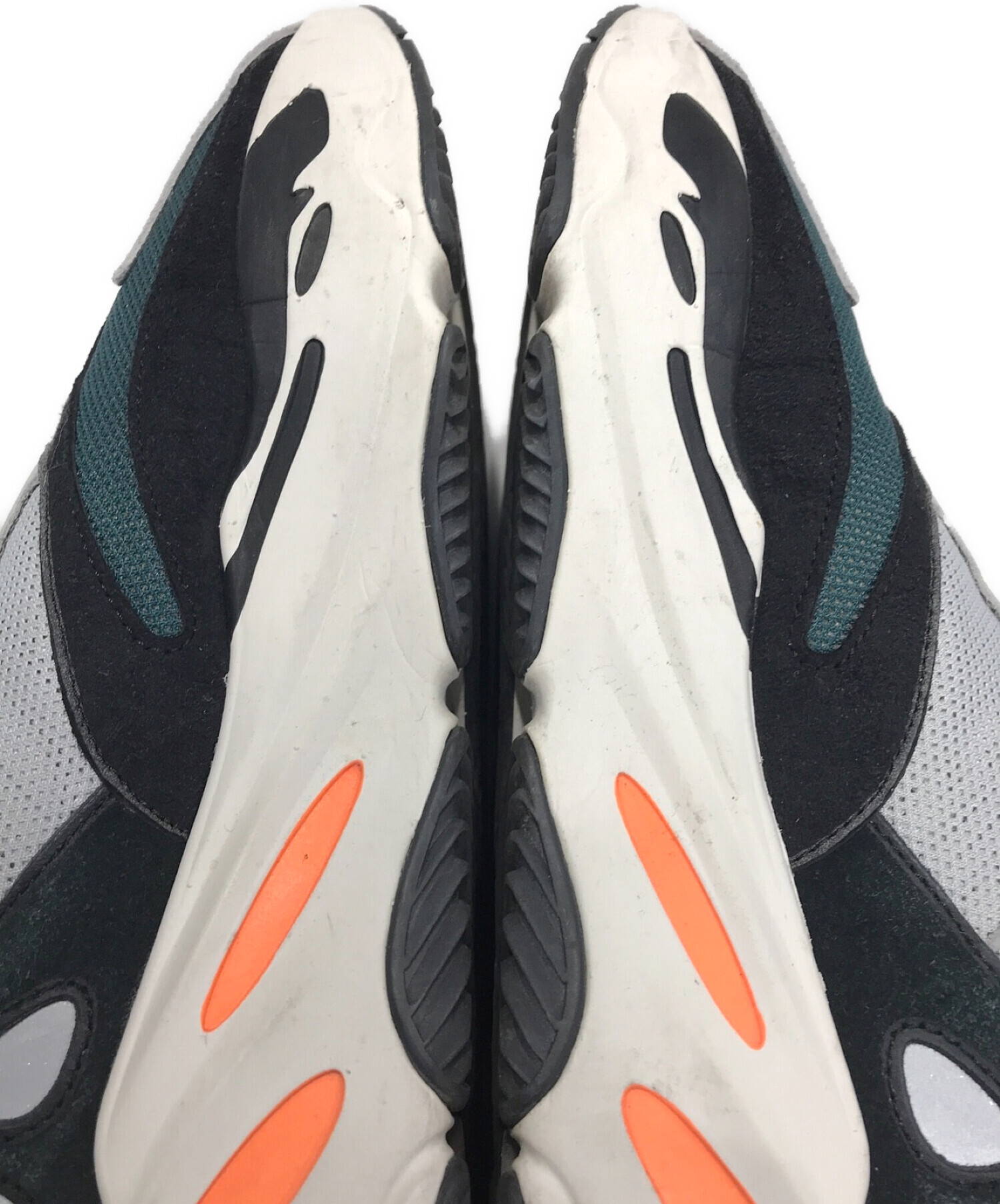 中古・古着通販】adidas (アディダス) YEEZY BOOST 700 グレー サイズ