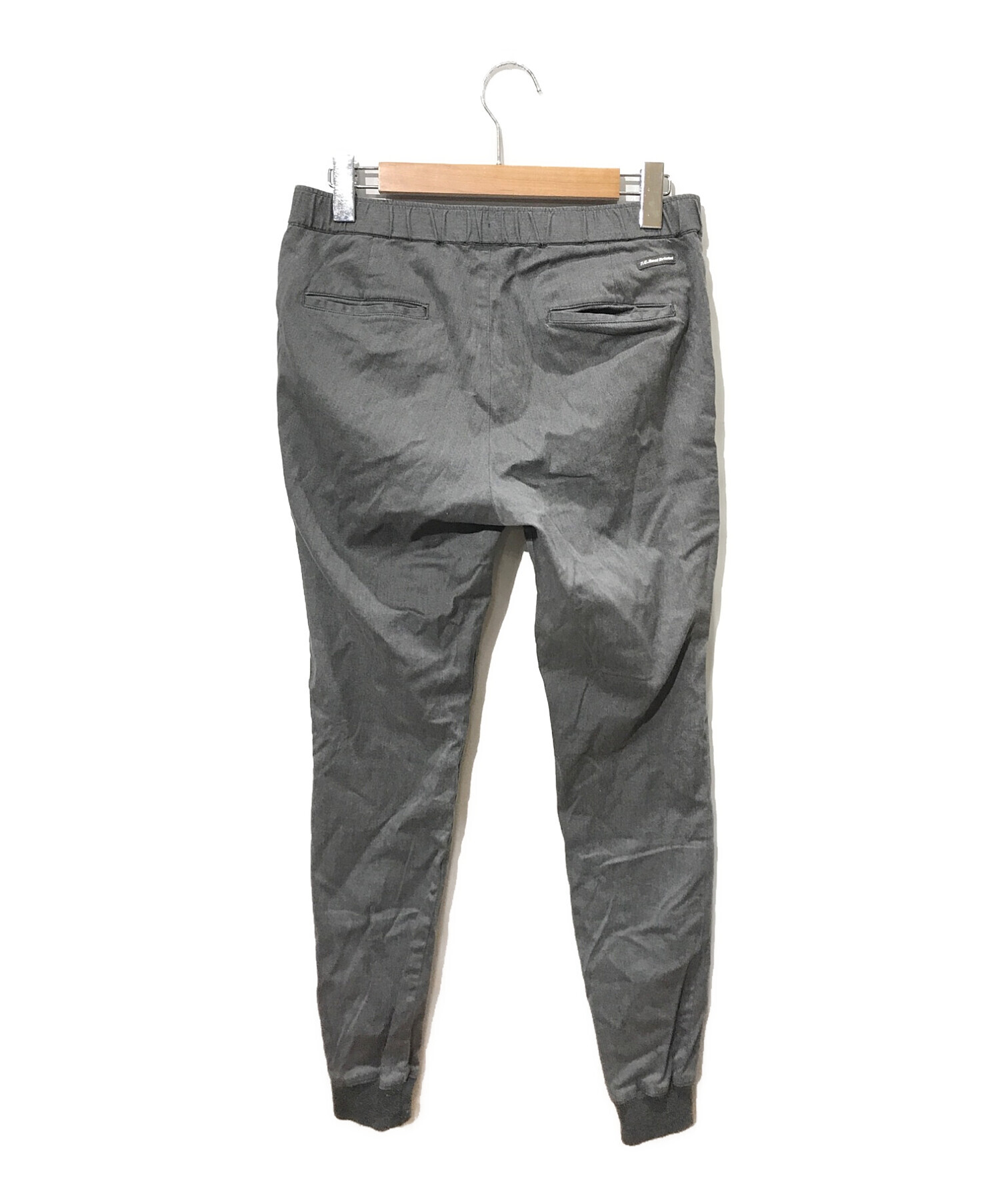 F.C.R.B. (エフシーレアルブリストル) VENTILATION RIB PANTS グレー サイズ:L